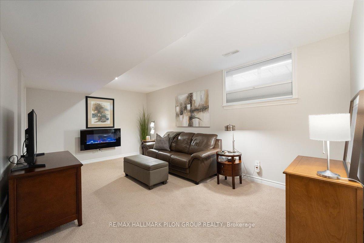Photo 19 of 209 Brouage Way, Ottawa, Camelot — HOMEH