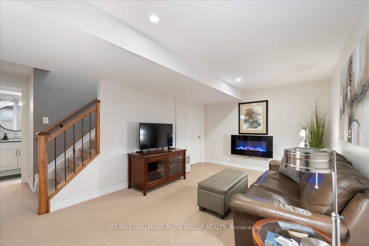 Photo 20 of 209 Brouage Way, Ottawa, Camelot — HOMEH