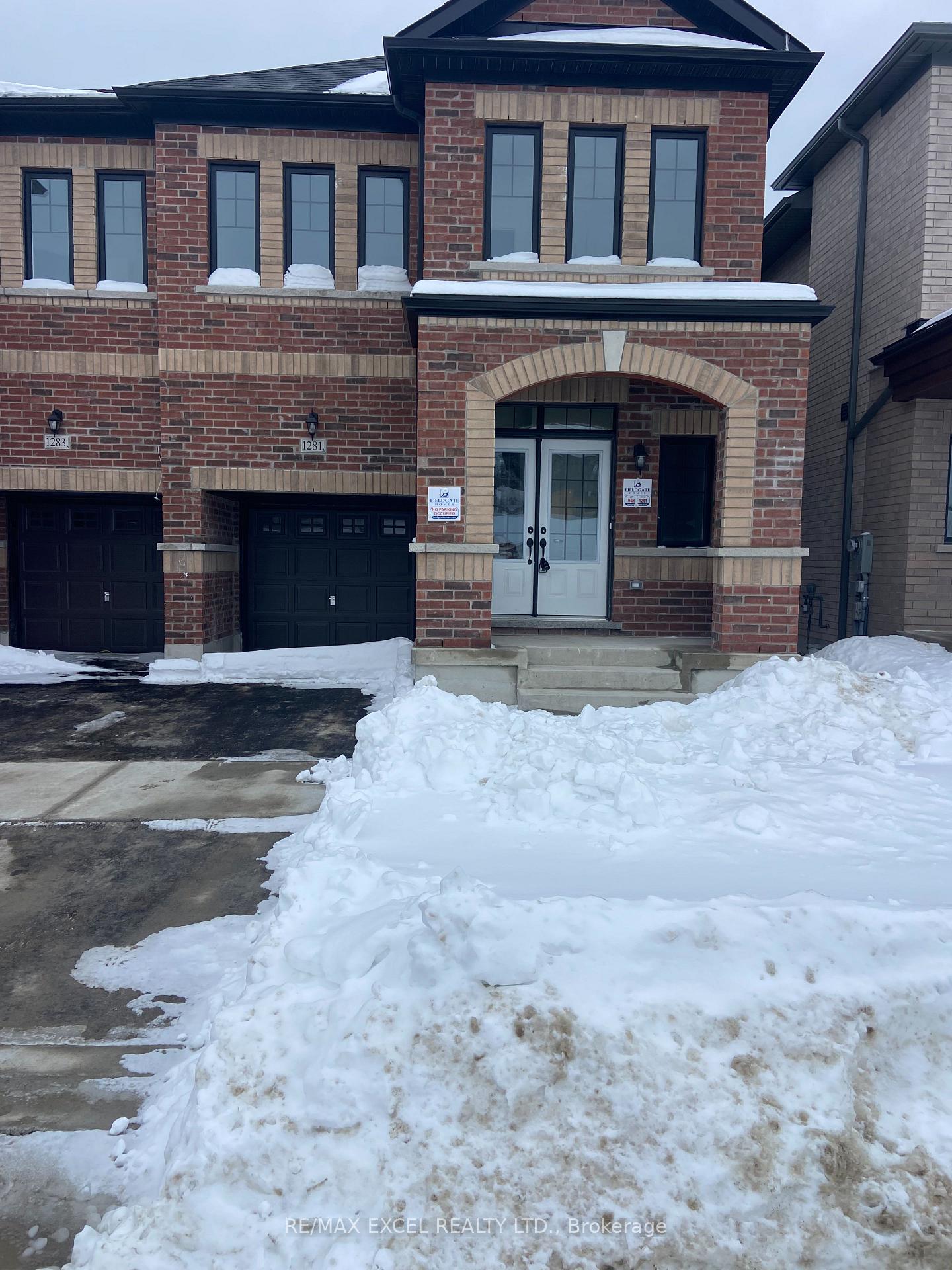 Front of 1281 Winding Woods Trail