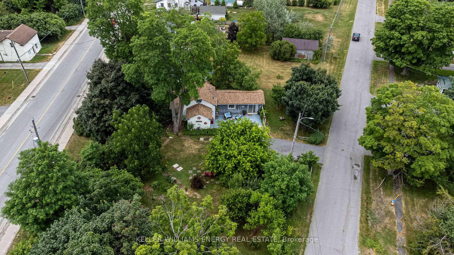 Photo 1 of 102 County Road 29, Prince Edward County, Hillier Ward — HOMEH