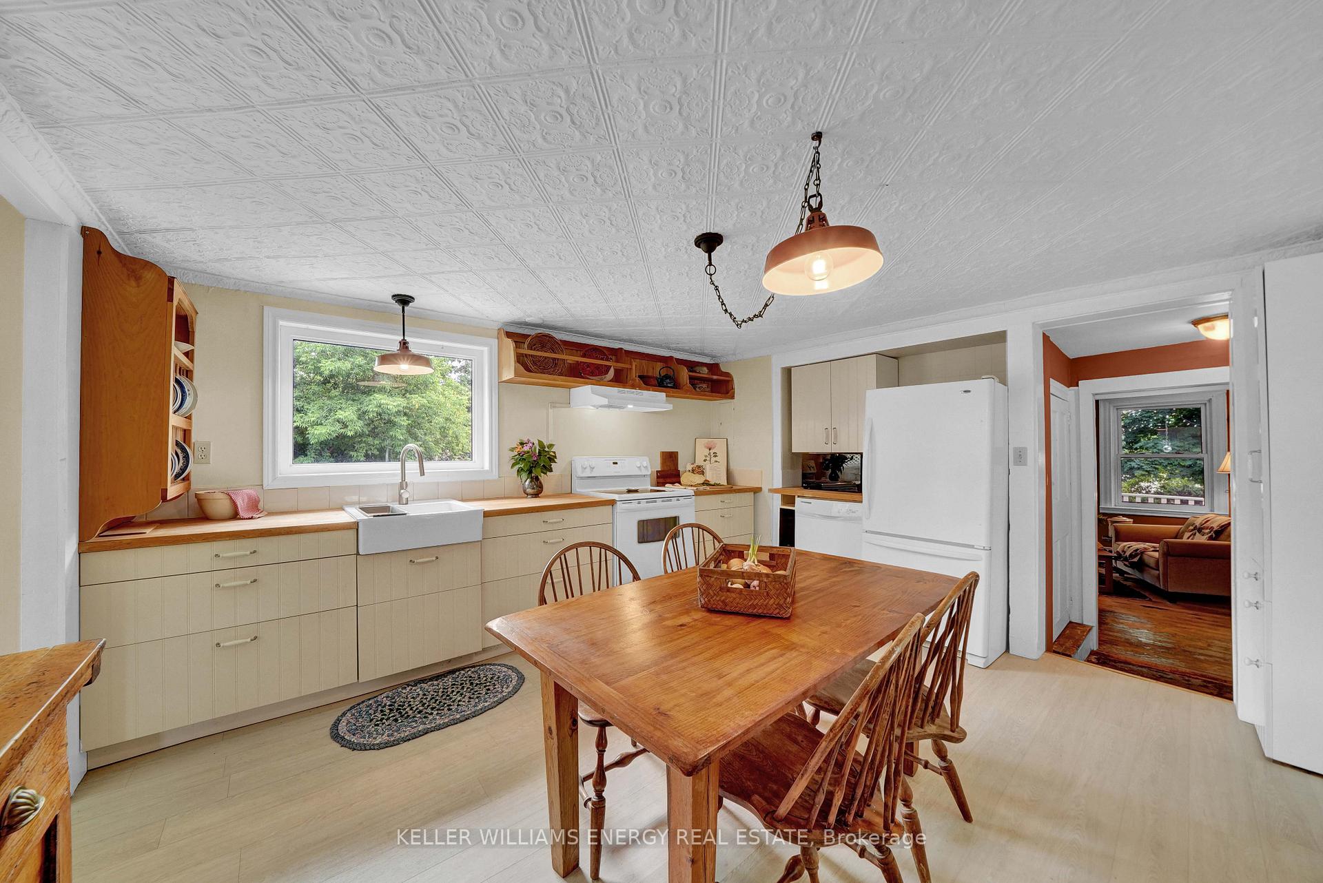 Photo 11 of 102 County Road 29, Prince Edward County, Hillier Ward — HOMEH