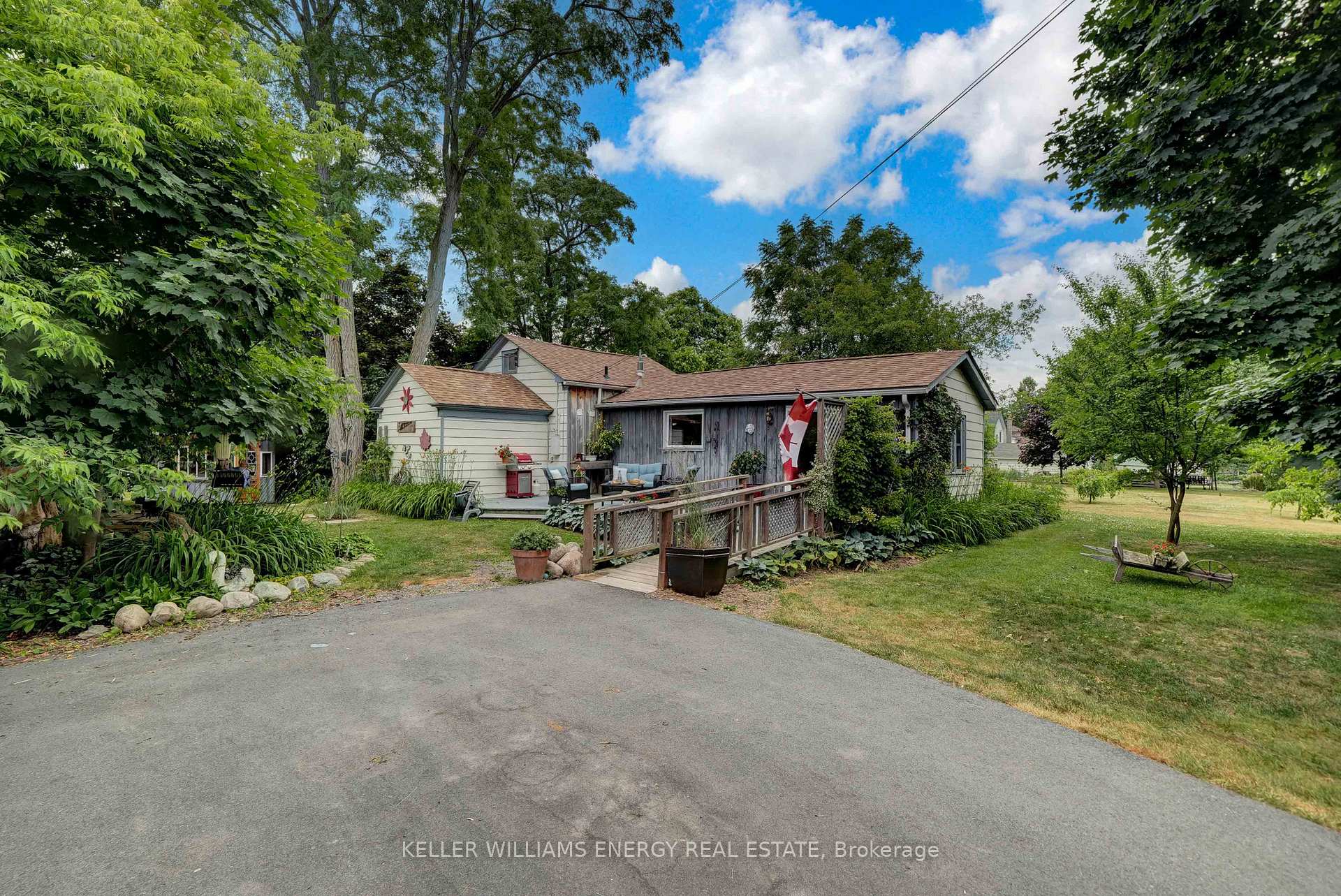 Photo 33 of 102 County Road 29, Prince Edward County, Hillier Ward — HOMEH