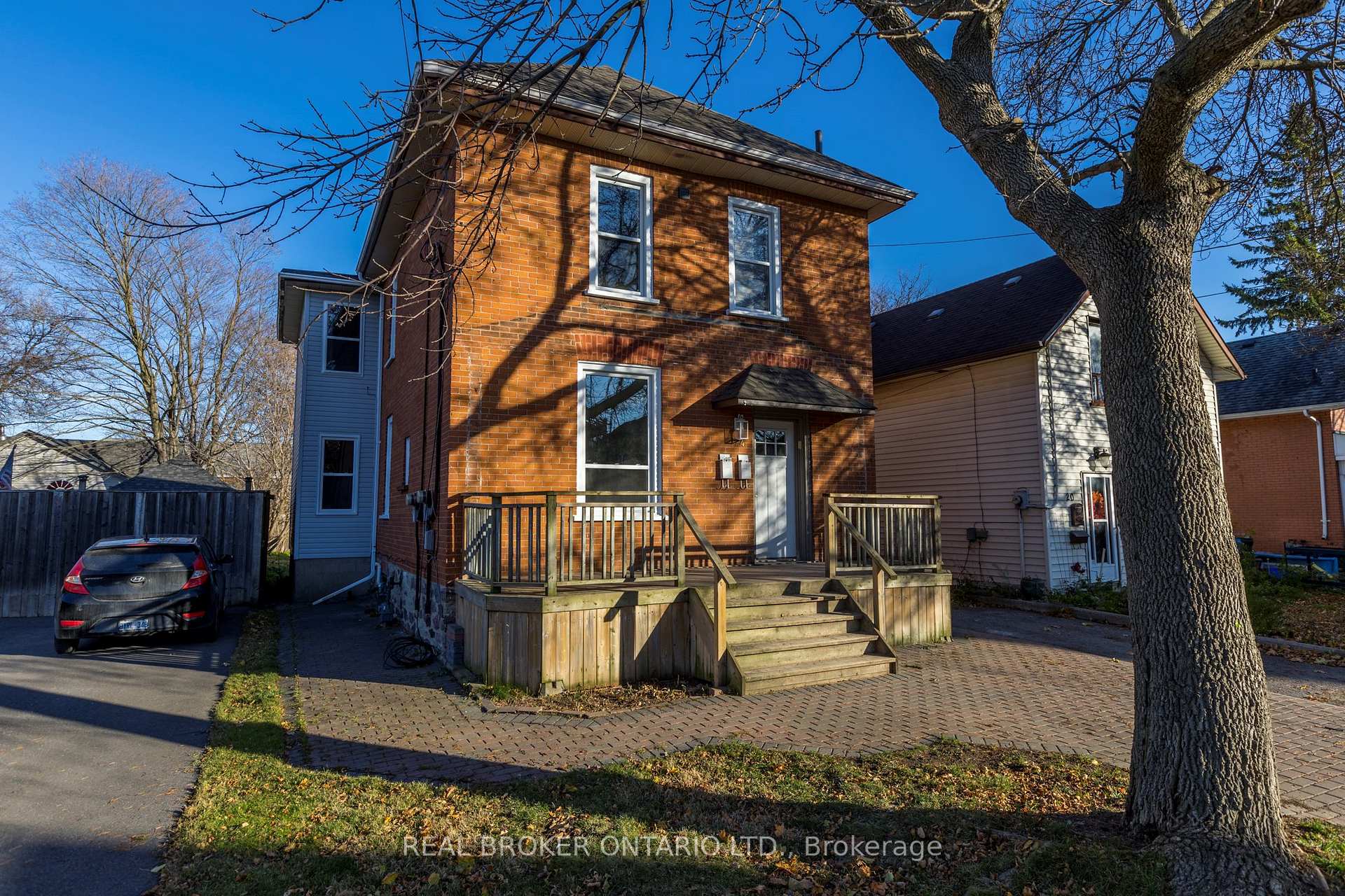 Photo 2 of Unit Upper, 24 Stewart Place, Peterborough, Town Ward 3 — HOMEH
