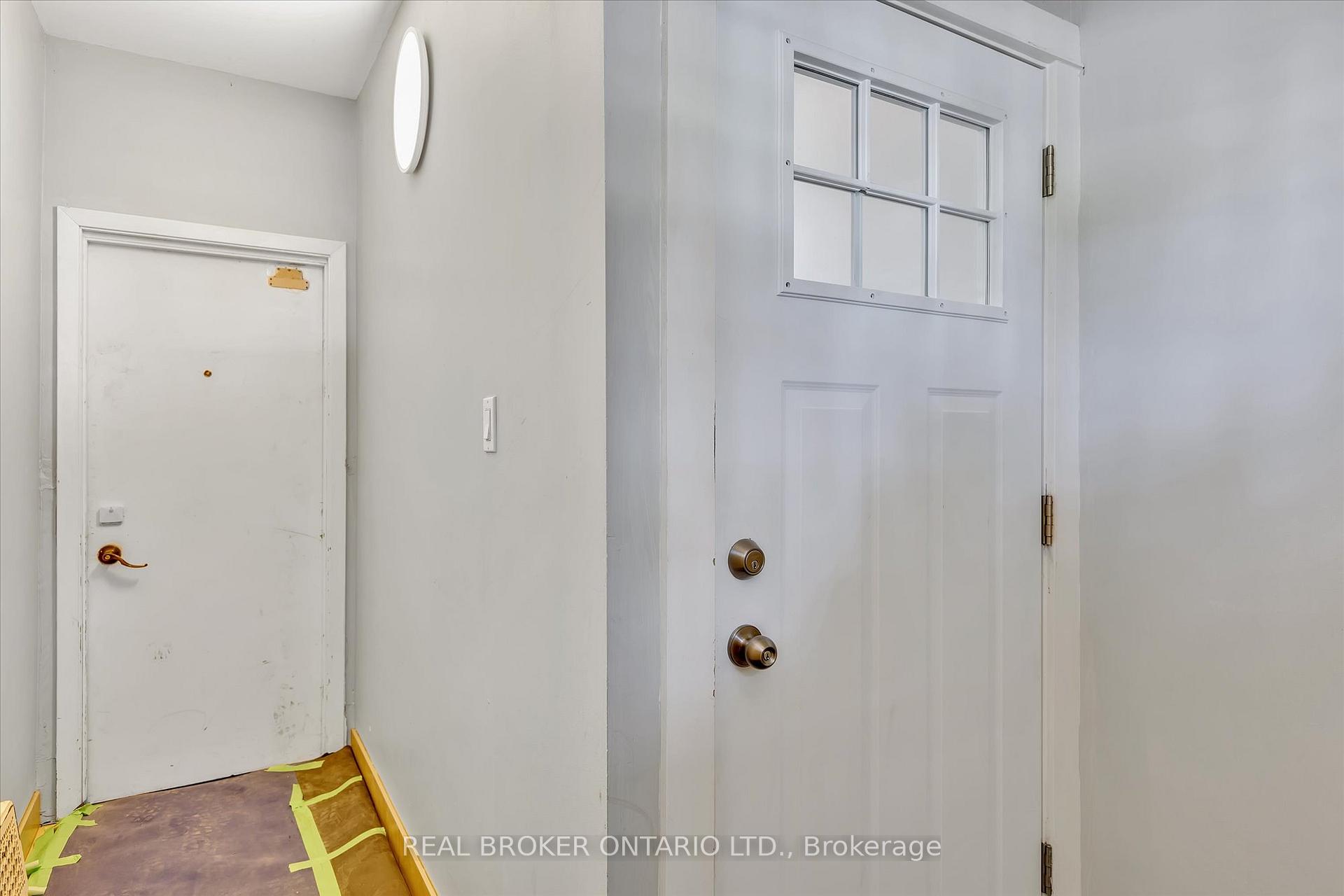 Photo 5 of Unit Upper, 24 Stewart Place, Peterborough, Town Ward 3 — HOMEH