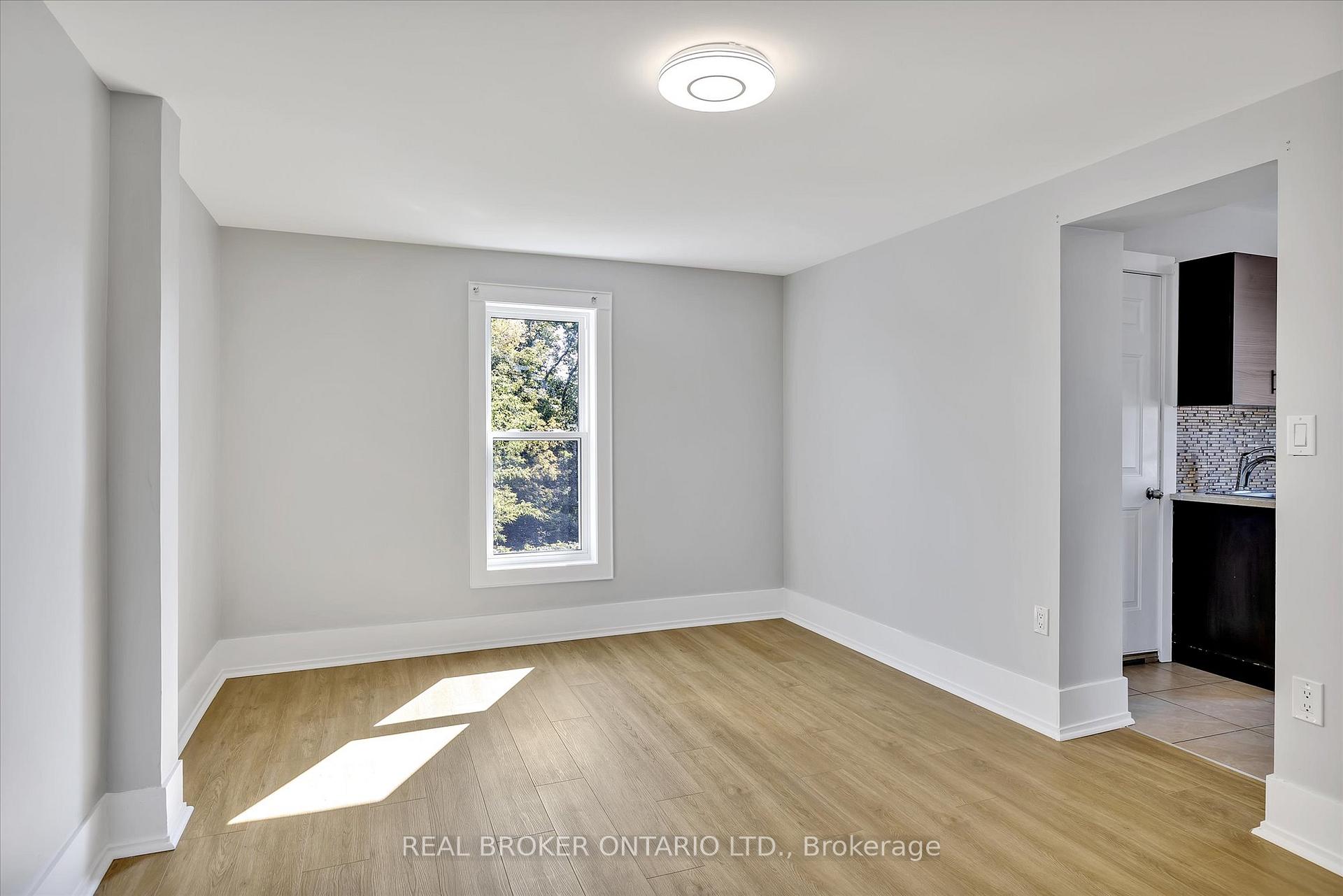 Photo 20 of Unit Upper, 24 Stewart Place, Peterborough, Town Ward 3 — HOMEH