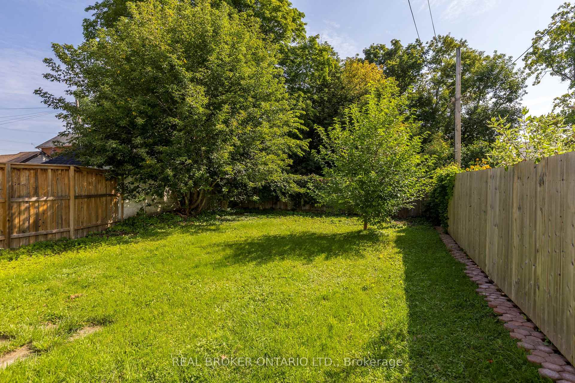 Photo 22 of Unit Upper, 24 Stewart Place, Peterborough, Town Ward 3 — HOMEH