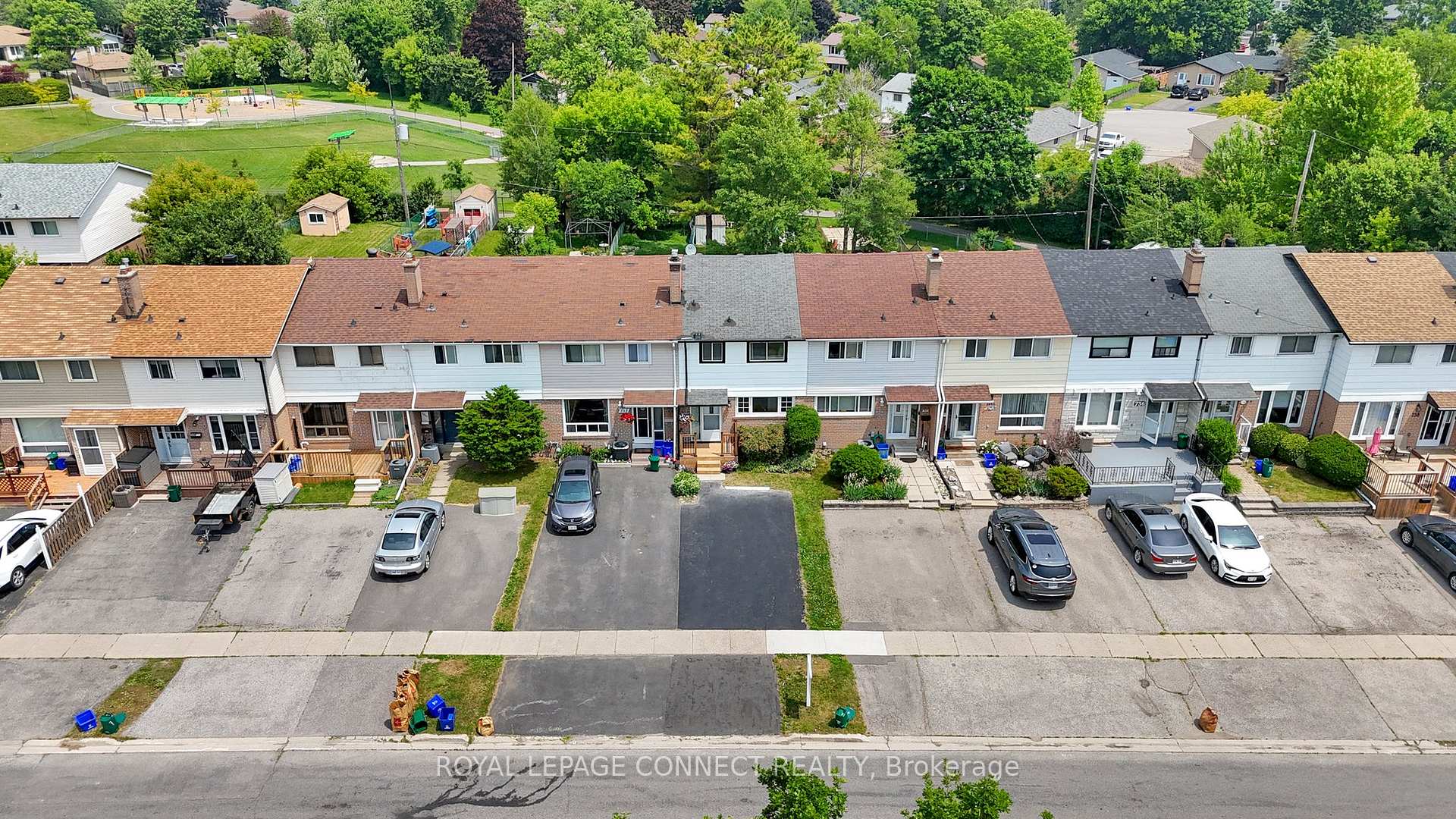 Photo 3 of 732A Krosno Boulevard, Pickering, Bay Ridges — HOMEH