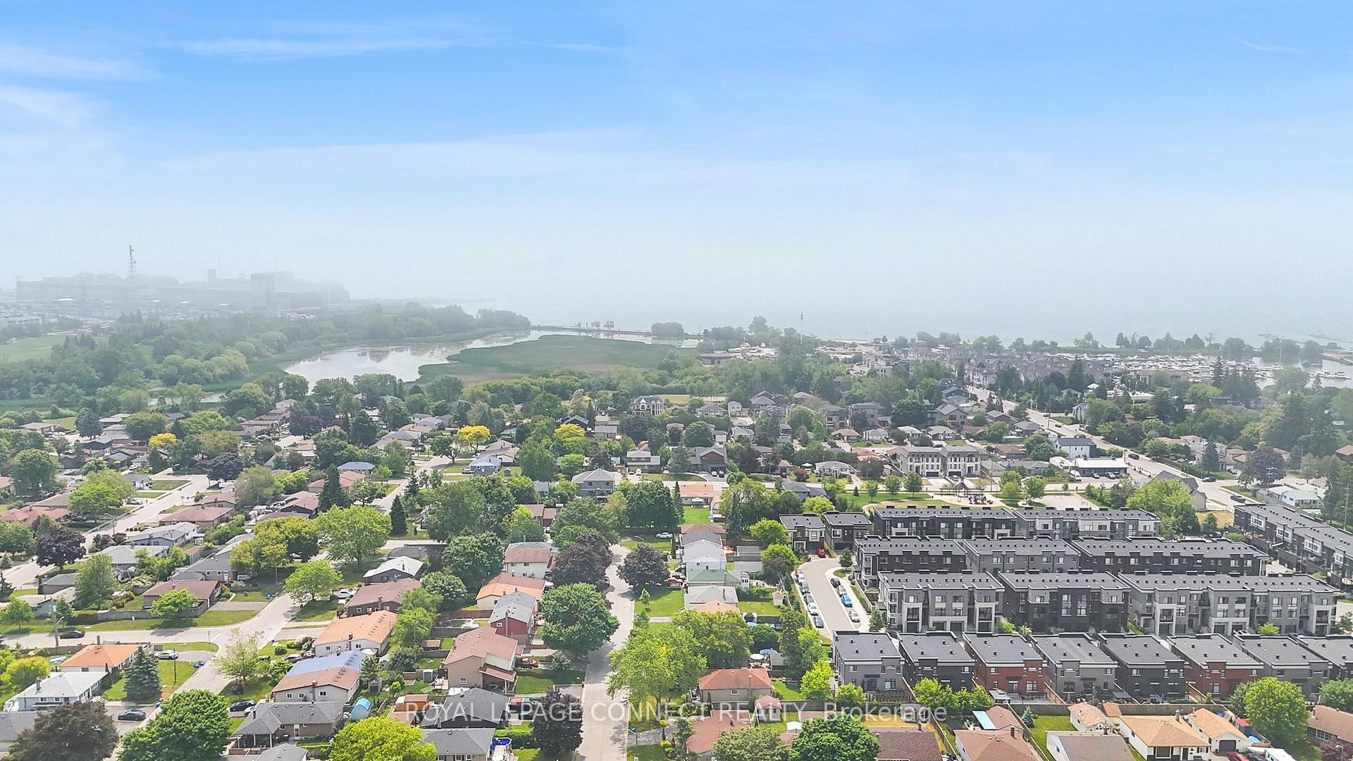 Photo 9 of 732A Krosno Boulevard, Pickering, Bay Ridges — HOMEH