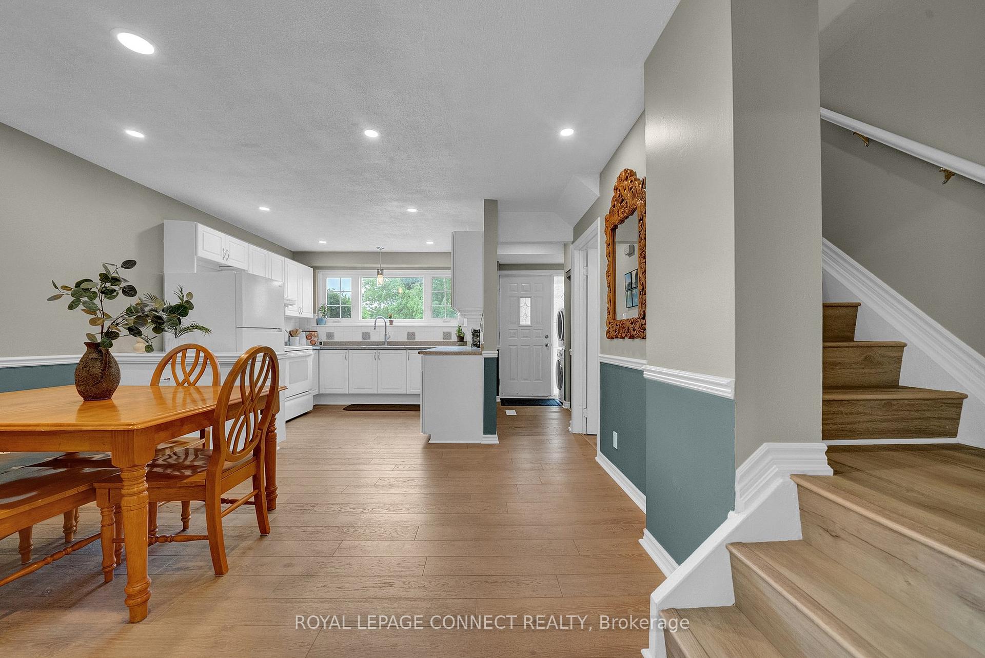 Photo 19 of 732A Krosno Boulevard, Pickering, Bay Ridges — HOMEH