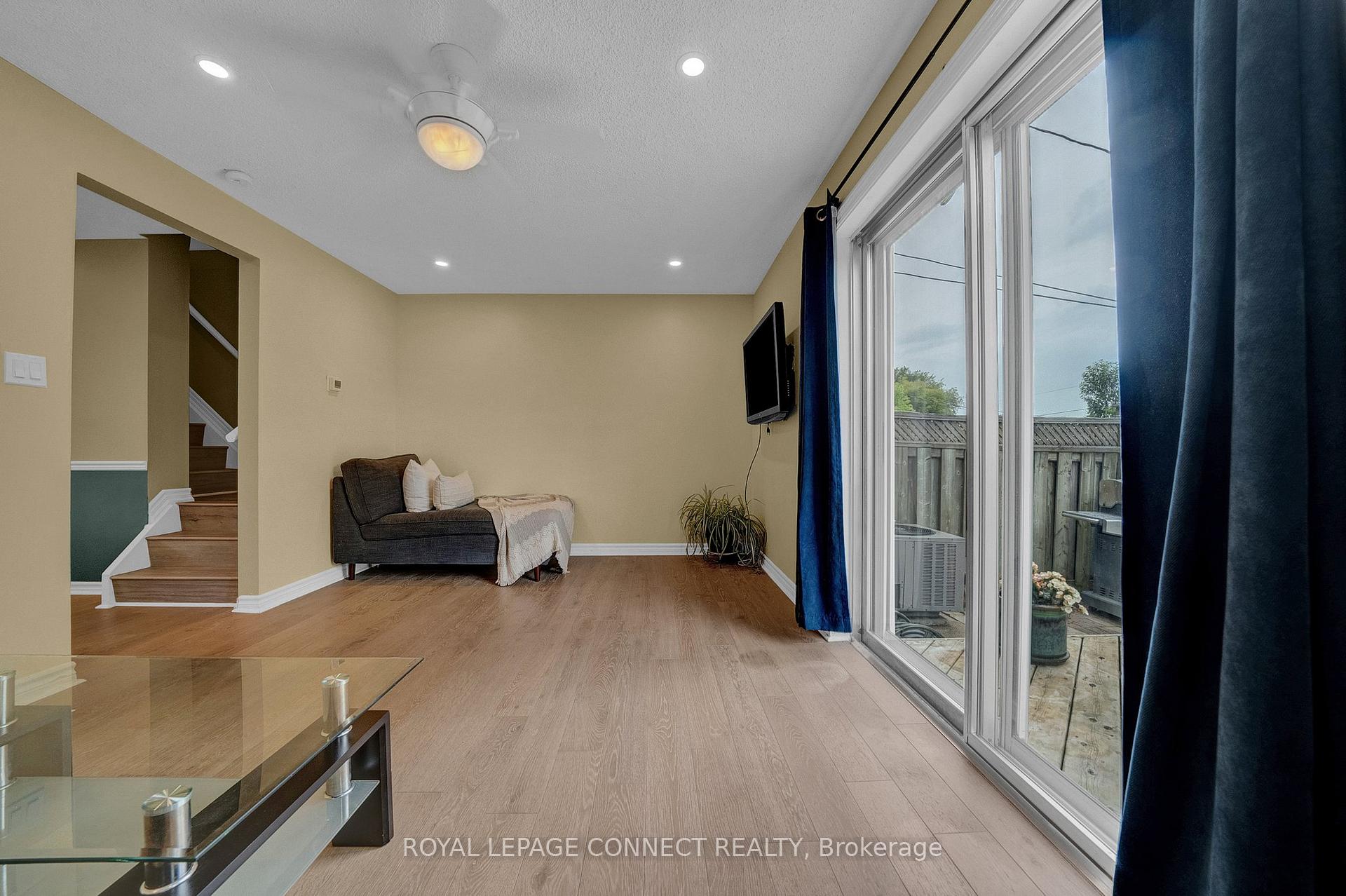 Photo 30 of 732A Krosno Boulevard, Pickering, Bay Ridges — HOMEH