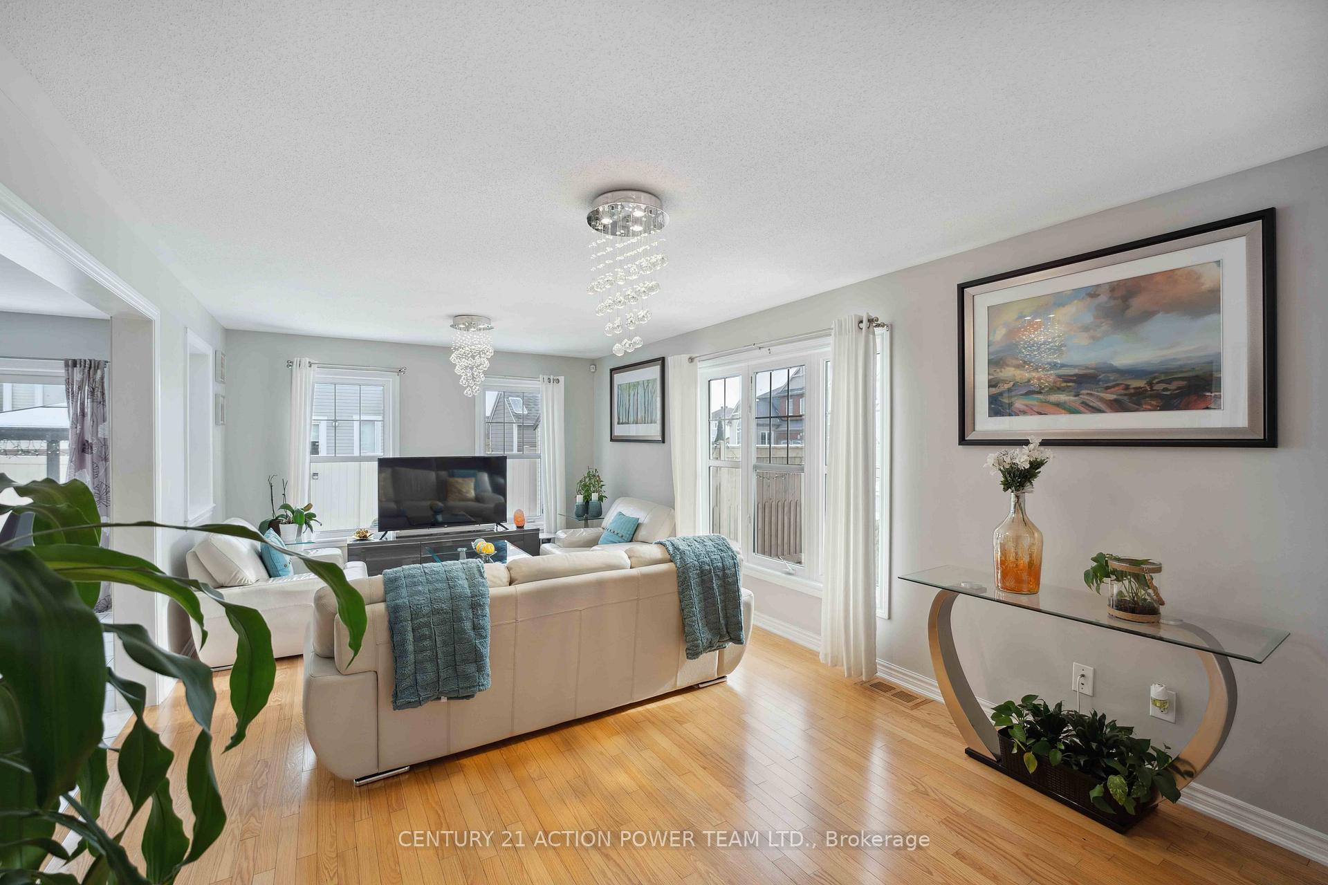 Photo 5 of 582 Sunlit Circle, Ottawa, Notting Hill/Summerside — HOMEH