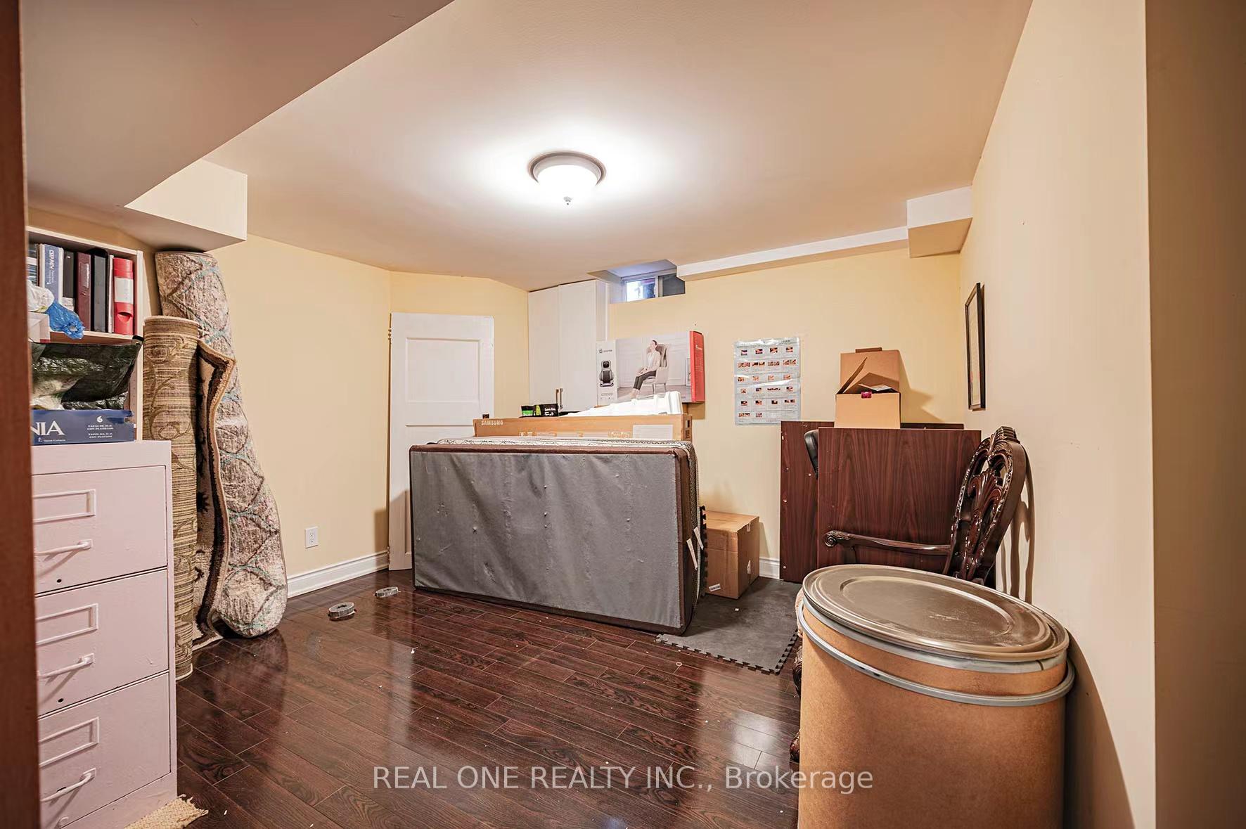 Photo 9 of 560 Dahlia Crescent, Pickering, Rosebank — HOMEH