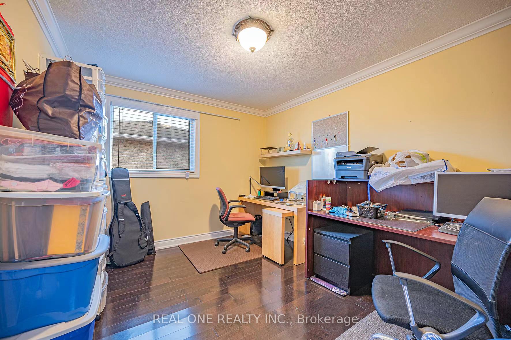 Photo 10 of 560 Dahlia Crescent, Pickering, Rosebank — HOMEH