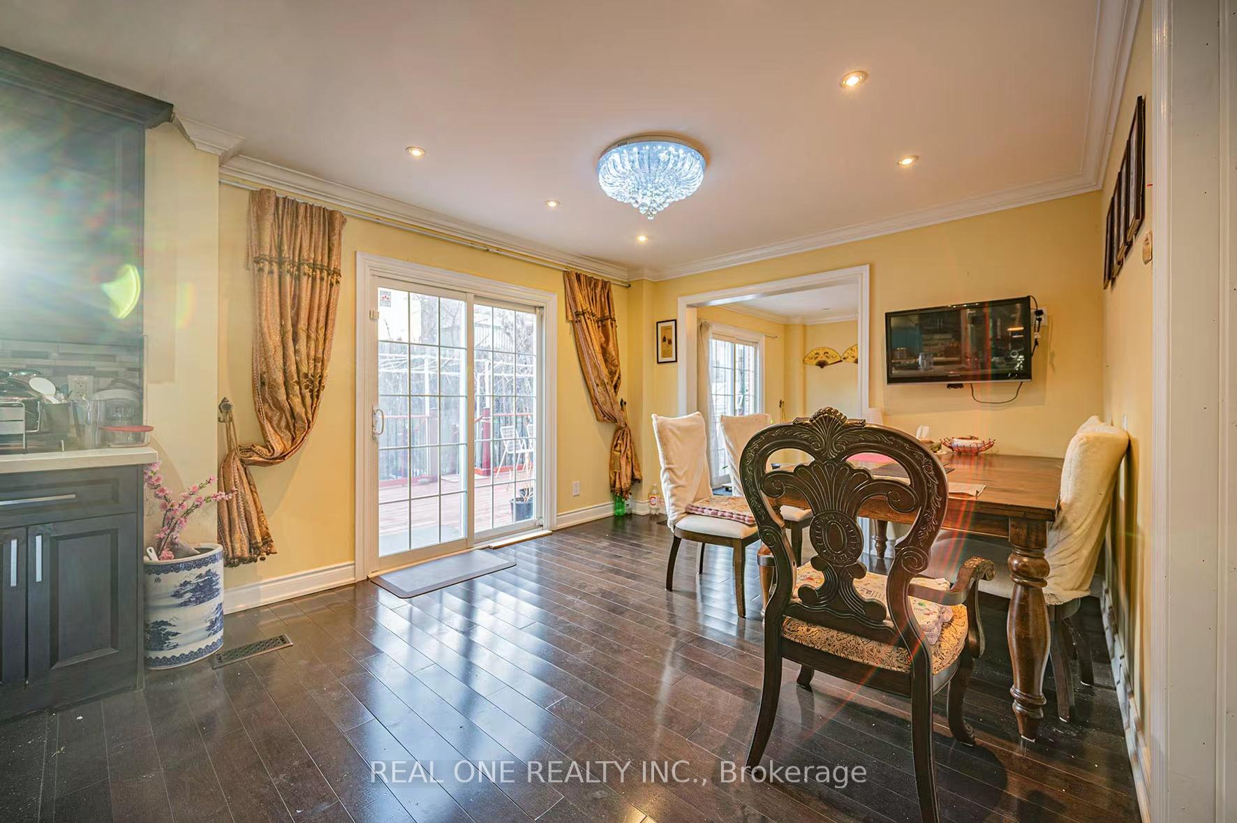Photo 12 of 560 Dahlia Crescent, Pickering, Rosebank — HOMEH
