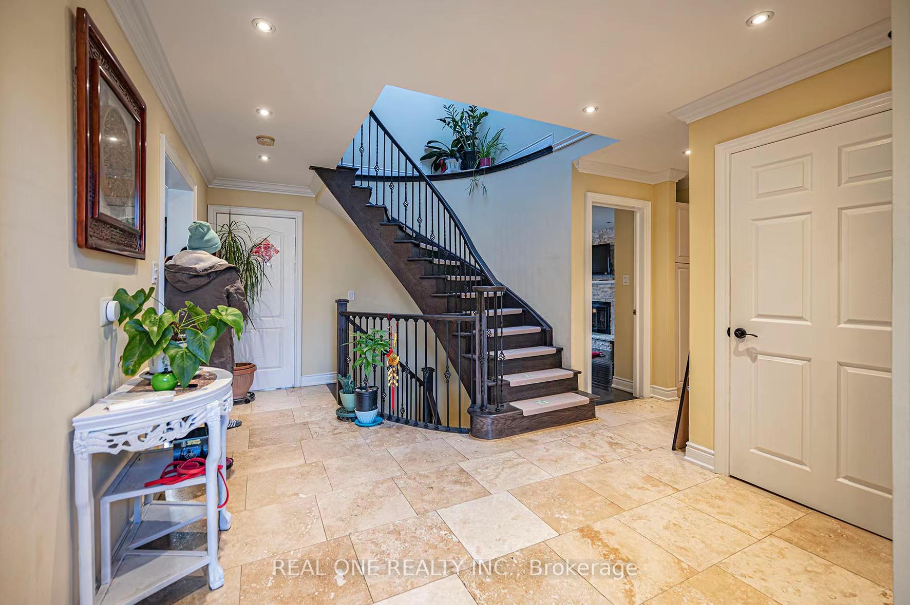 Photo 15 of 560 Dahlia Crescent, Pickering, Rosebank — HOMEH