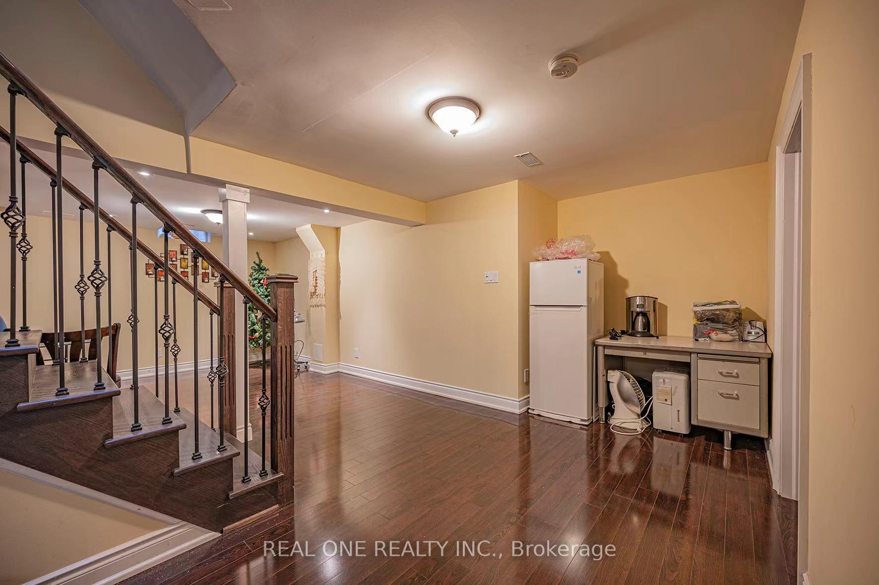 Photo 20 of 560 Dahlia Crescent, Pickering, Rosebank — HOMEH