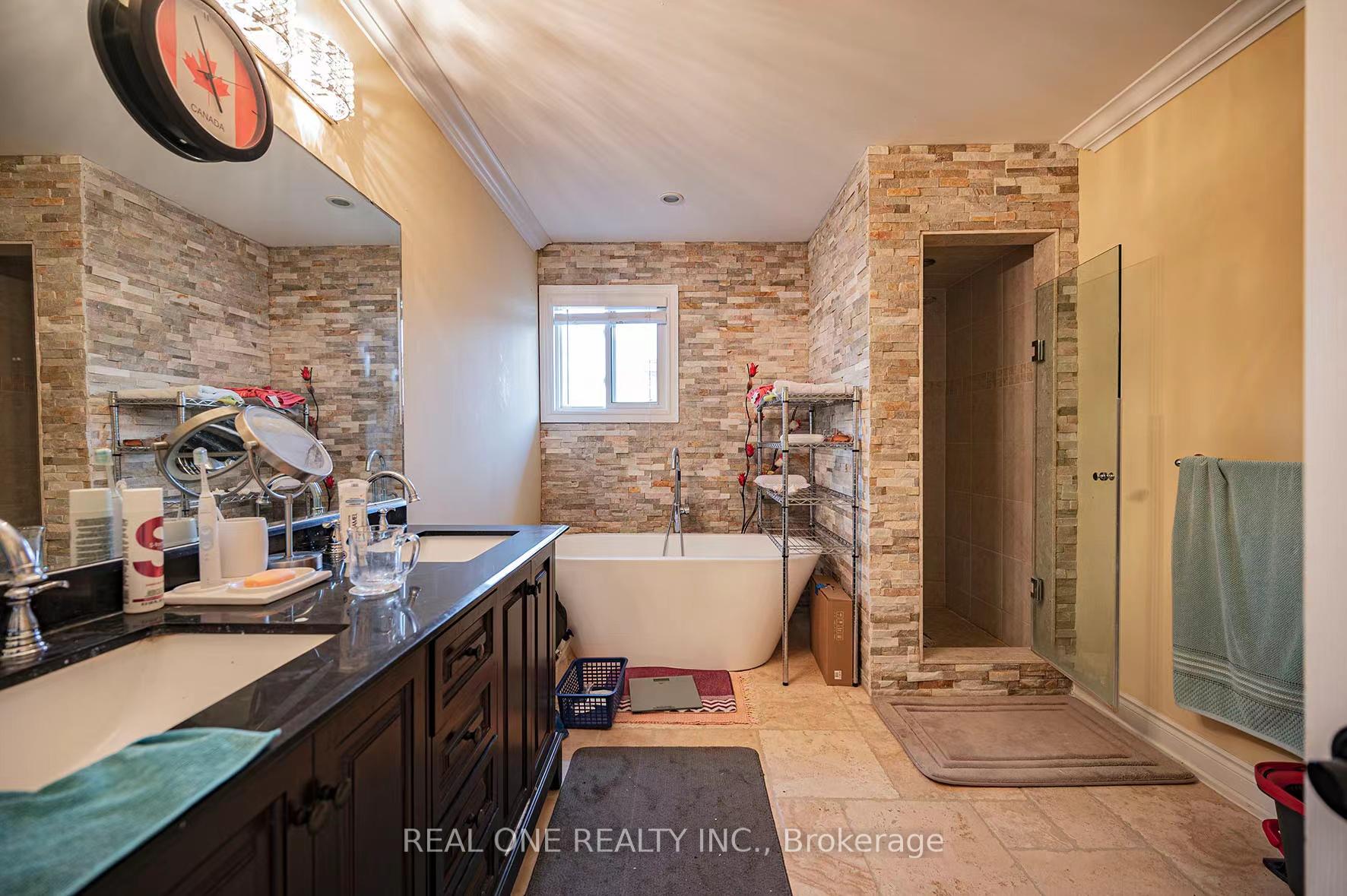 Photo 25 of 560 Dahlia Crescent, Pickering, Rosebank — HOMEH