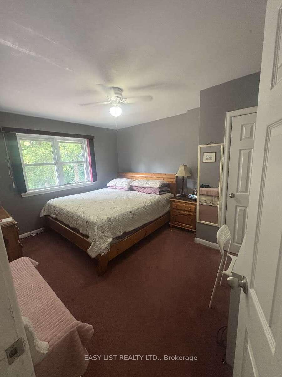 Photo 18 of 384 Charles Avenue, Renfrew — HOMEH
