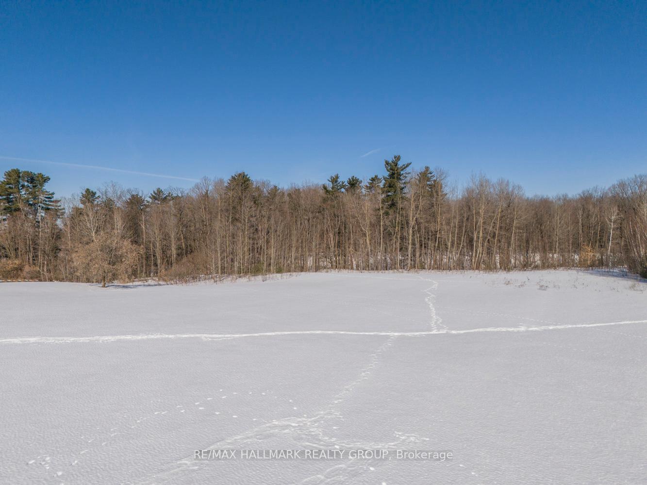 Photo 3 of 3635 Wilhaven Drive, Ottawa, Cumberland West — HOMEH