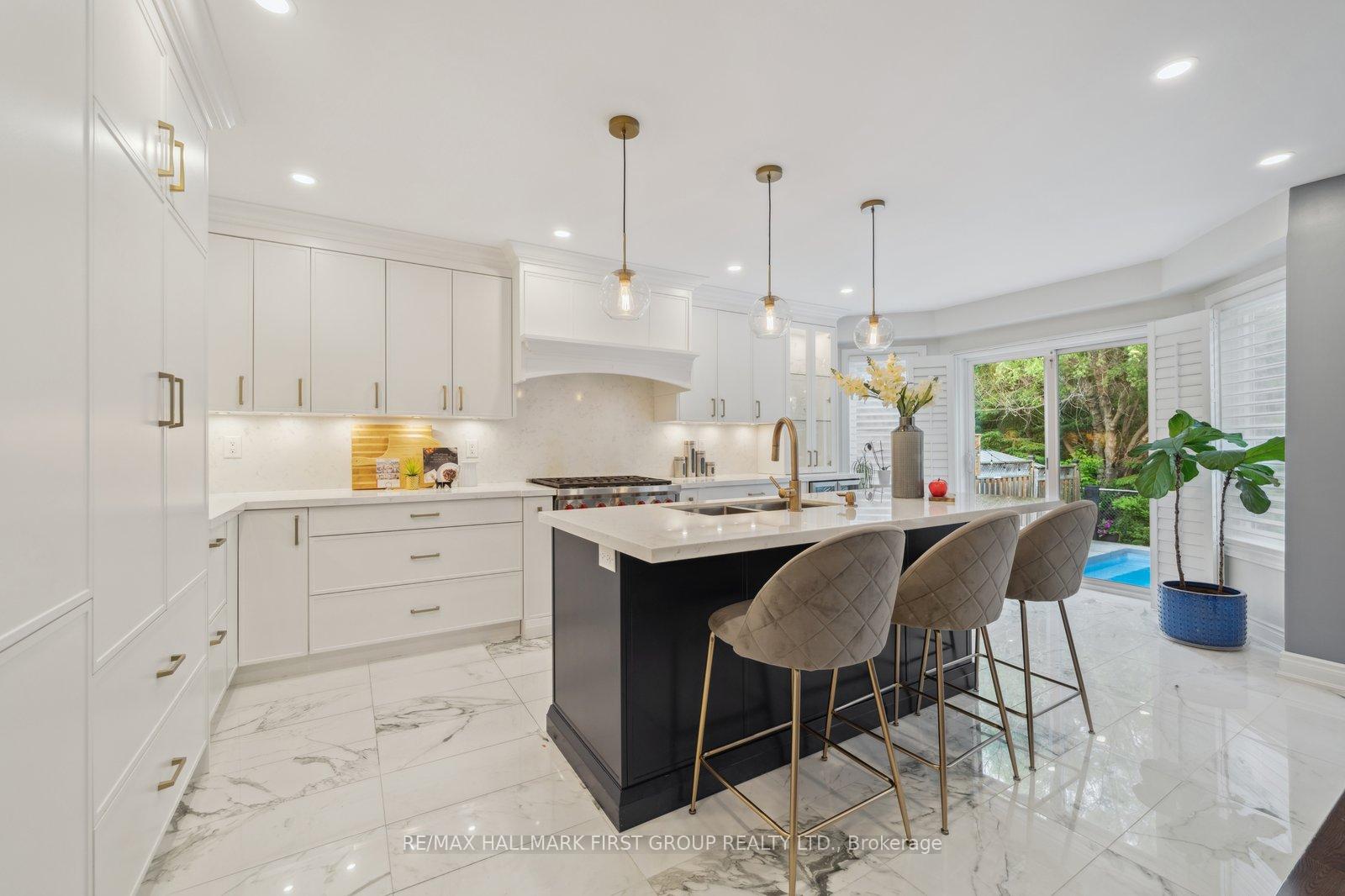 Photo 9 of 1873 Fairport Road, Pickering, Dunbarton — HOMEH