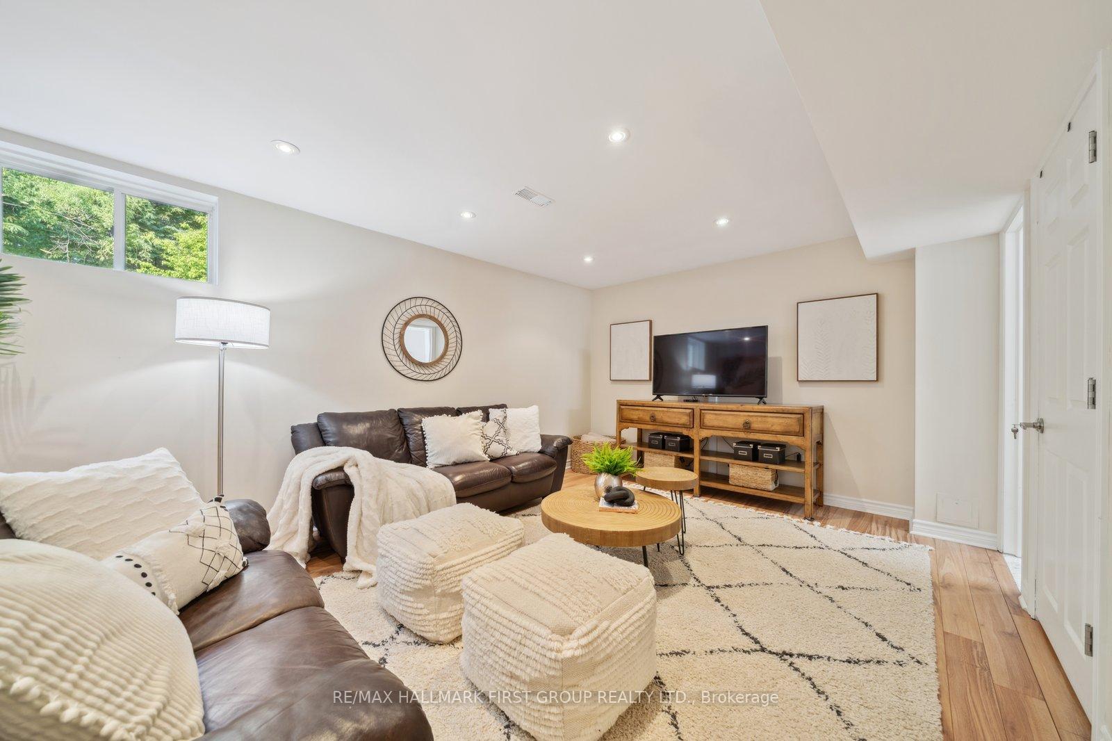 Photo 36 of 1873 Fairport Road, Pickering, Dunbarton — HOMEH