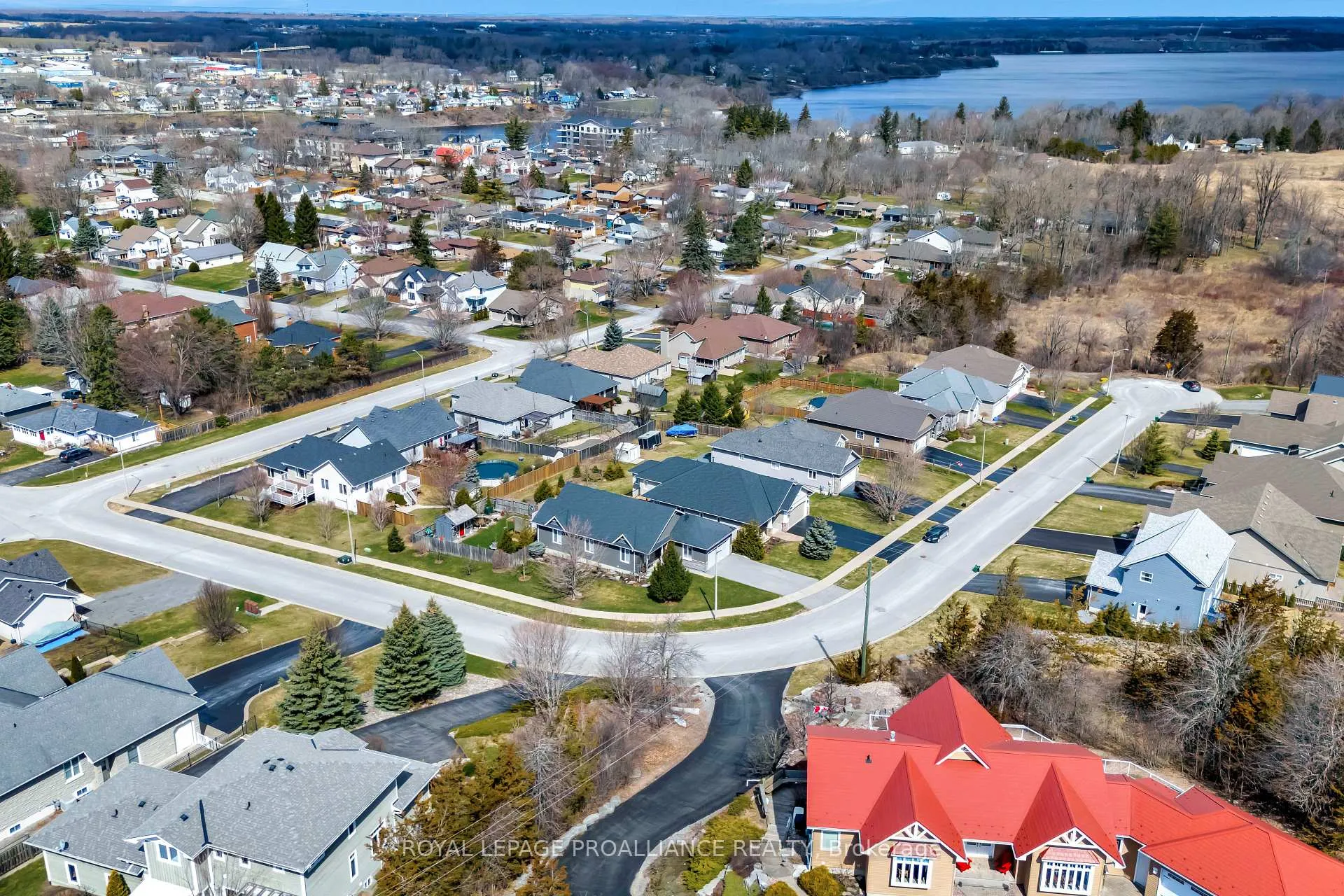 Photo 2 of 39 Owen Street, Prince Edward County, Hallowell Ward — HOMEH