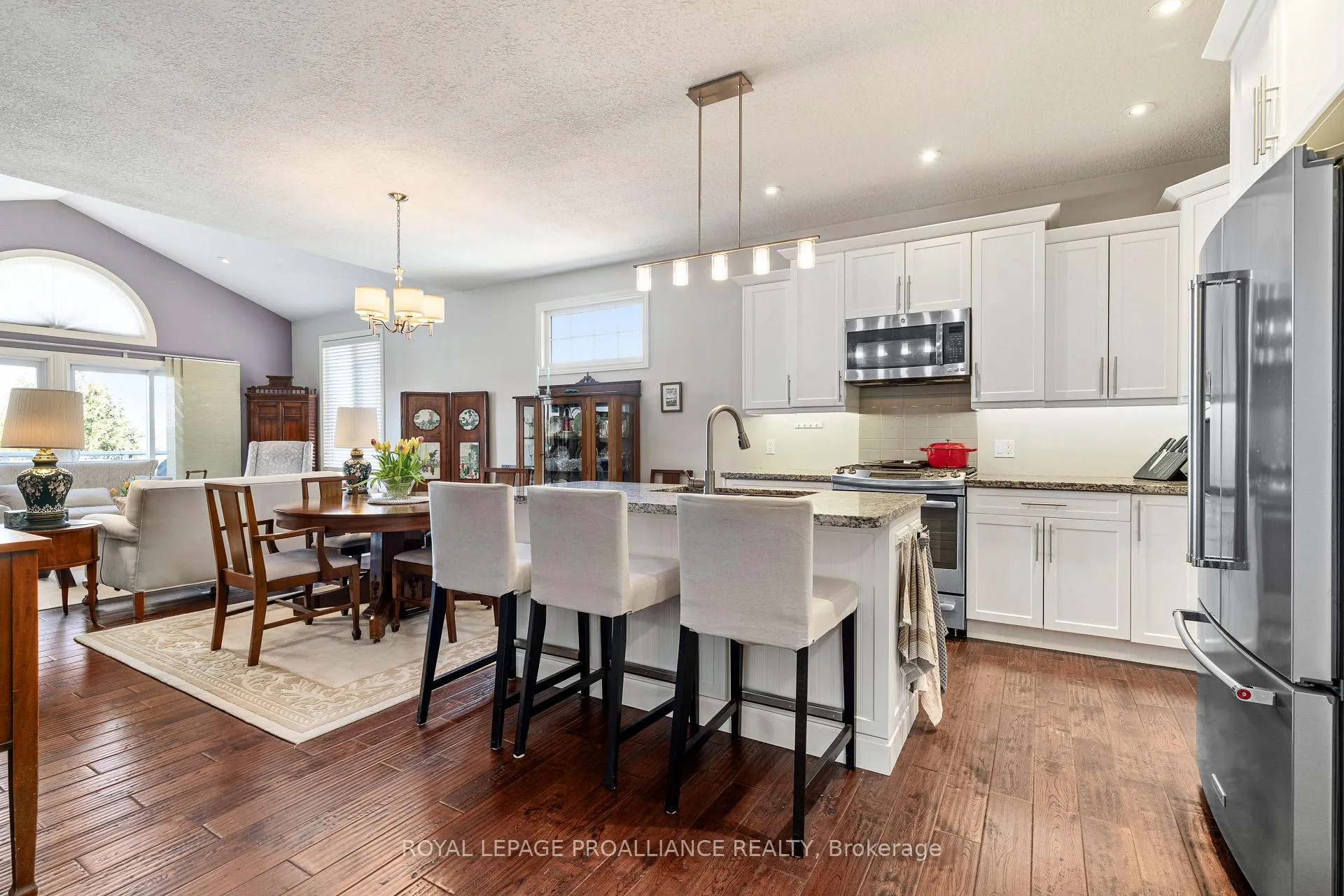 Photo 4 of 39 Owen Street, Prince Edward County, Hallowell Ward — HOMEH