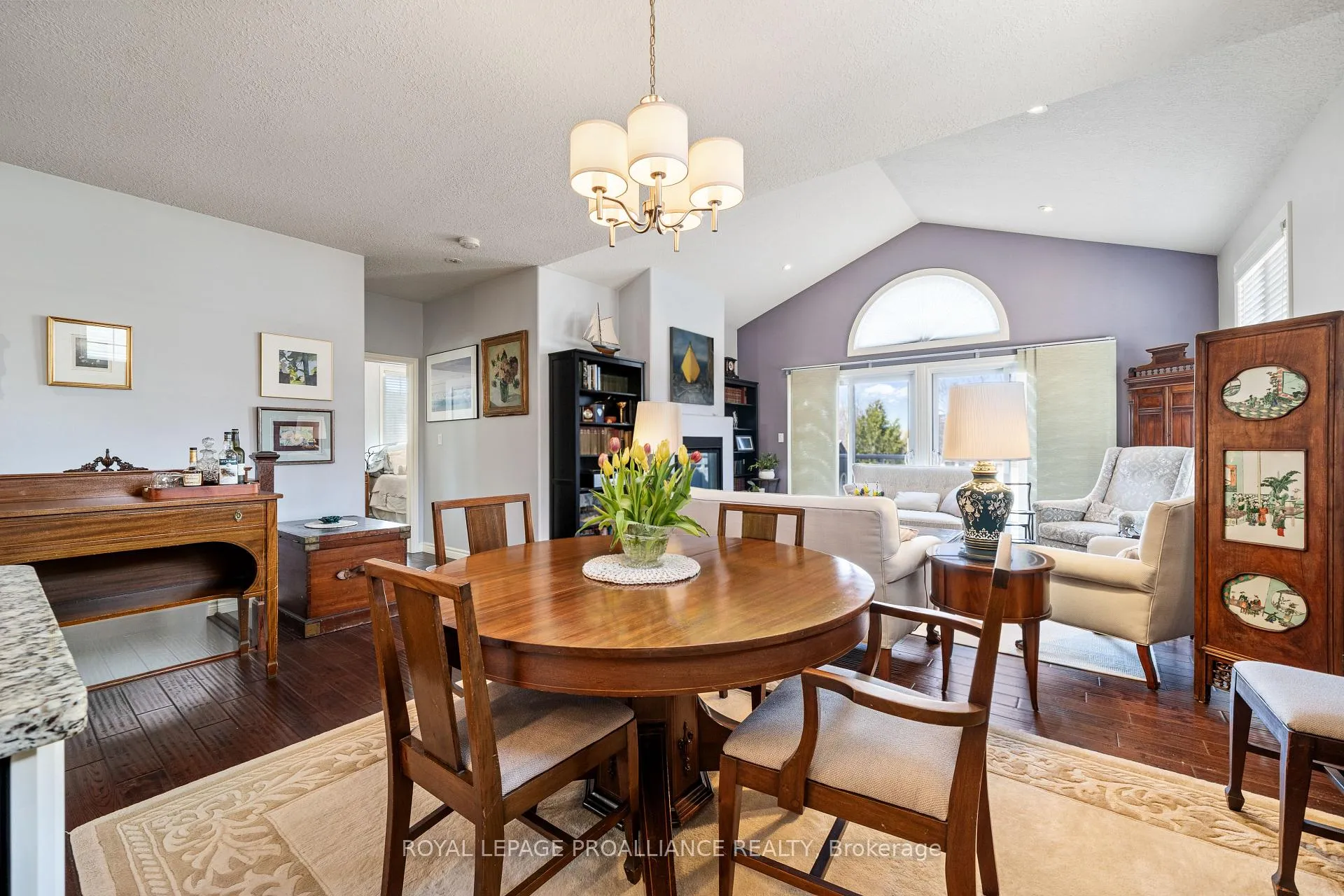 Photo 6 of 39 Owen Street, Prince Edward County, Hallowell Ward — HOMEH