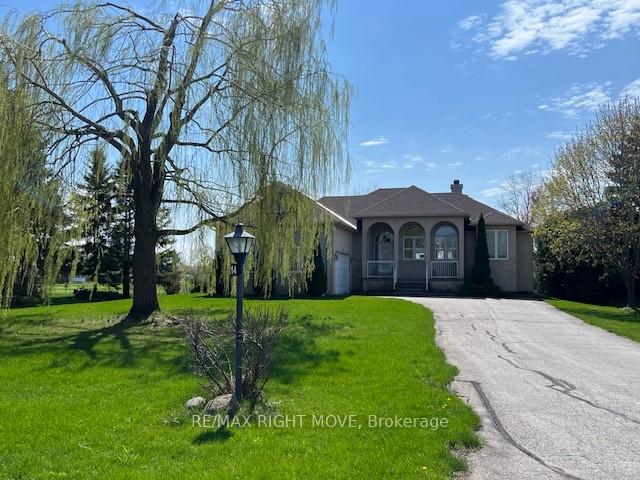 Front of 14 Sandlewood Trail