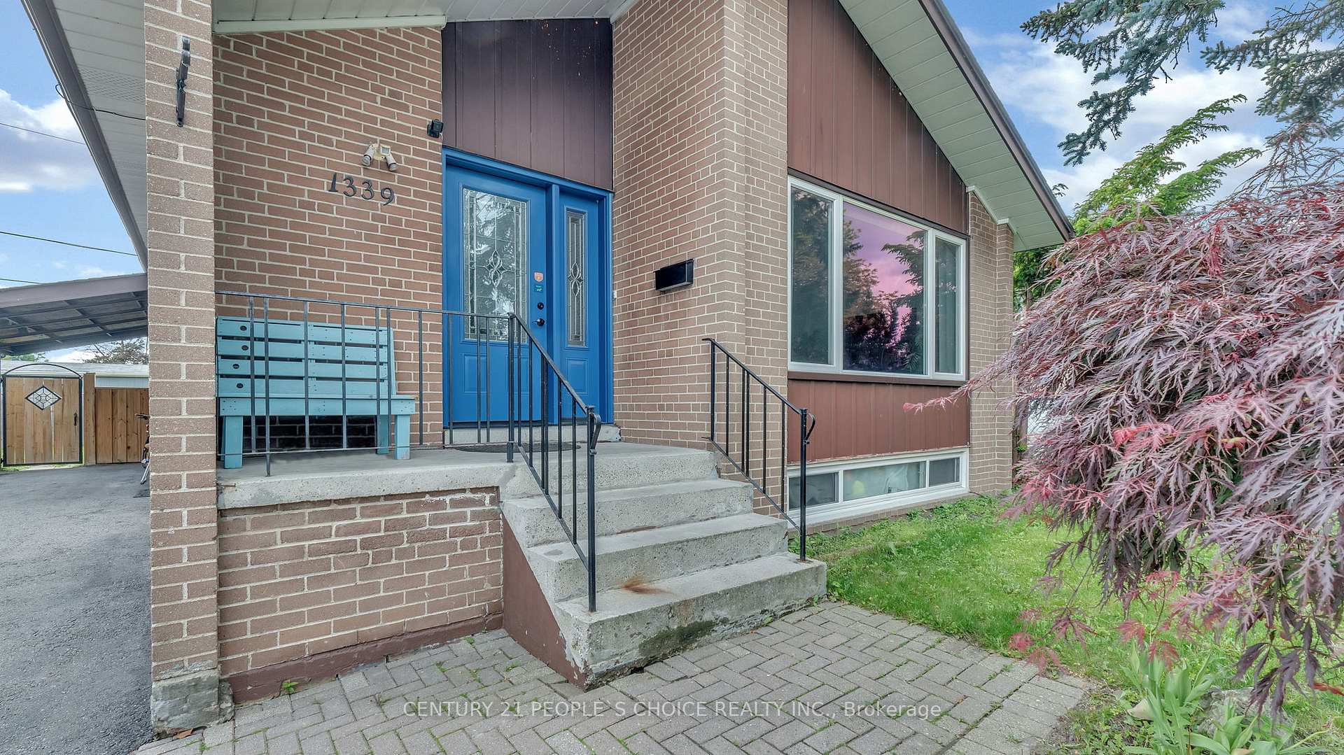 Photo 4 of 1339 Poprad Avenue, Pickering, Bay Ridges — HOMEH