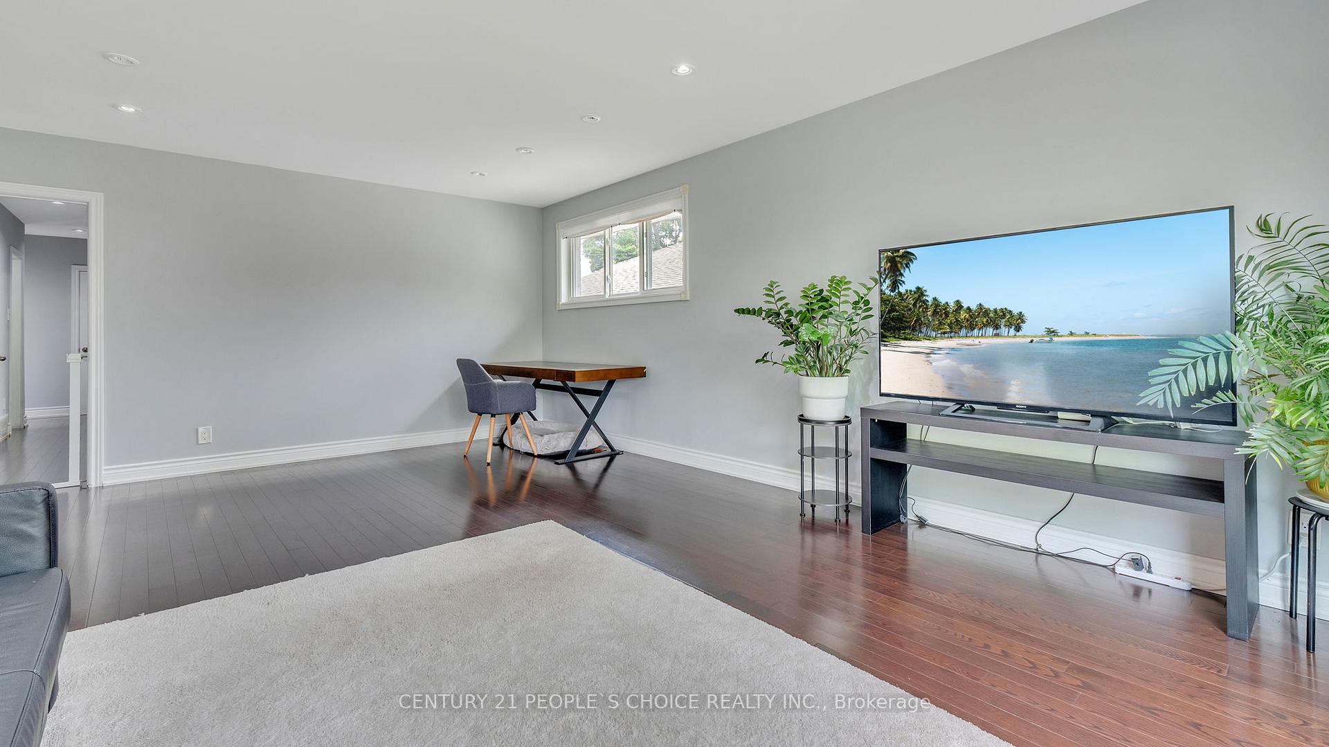 Photo 7 of 1339 Poprad Avenue, Pickering, Bay Ridges — HOMEH