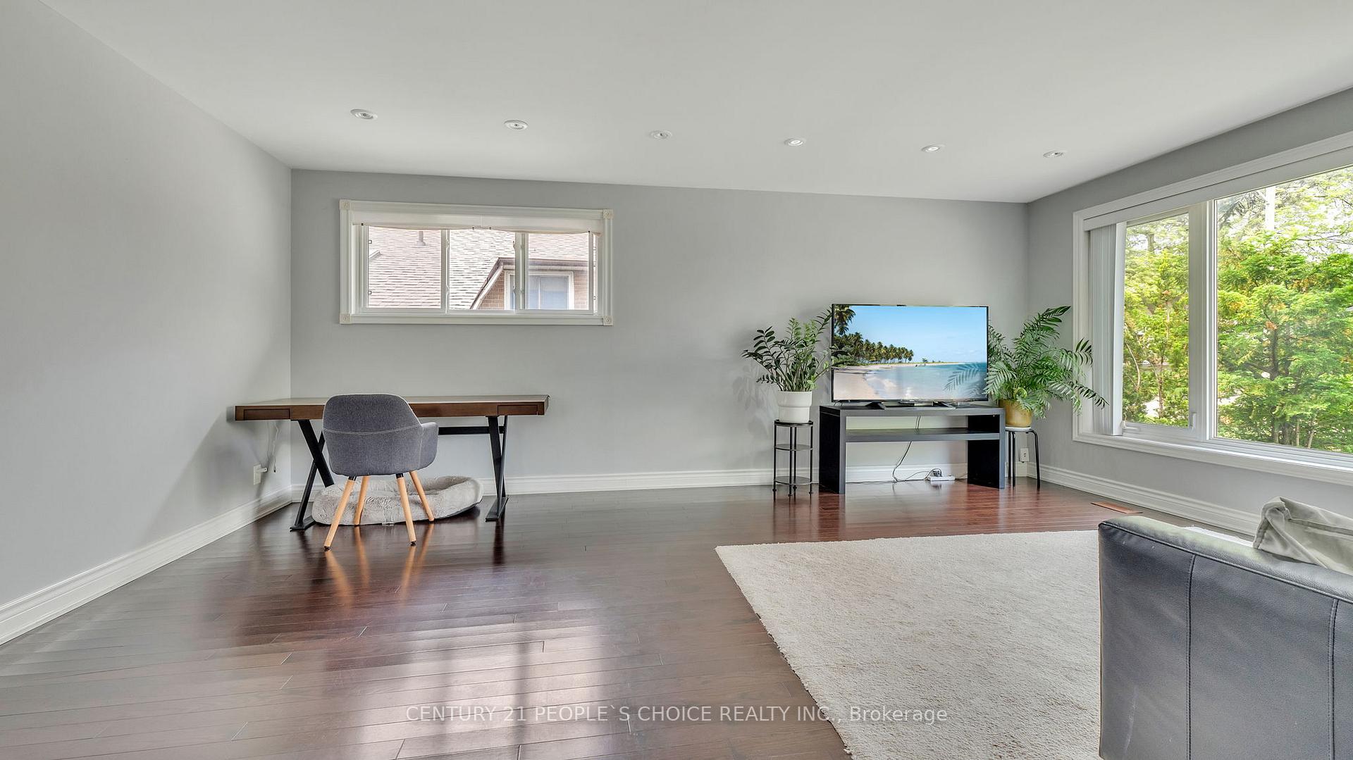 Photo 10 of 1339 Poprad Avenue, Pickering, Bay Ridges — HOMEH