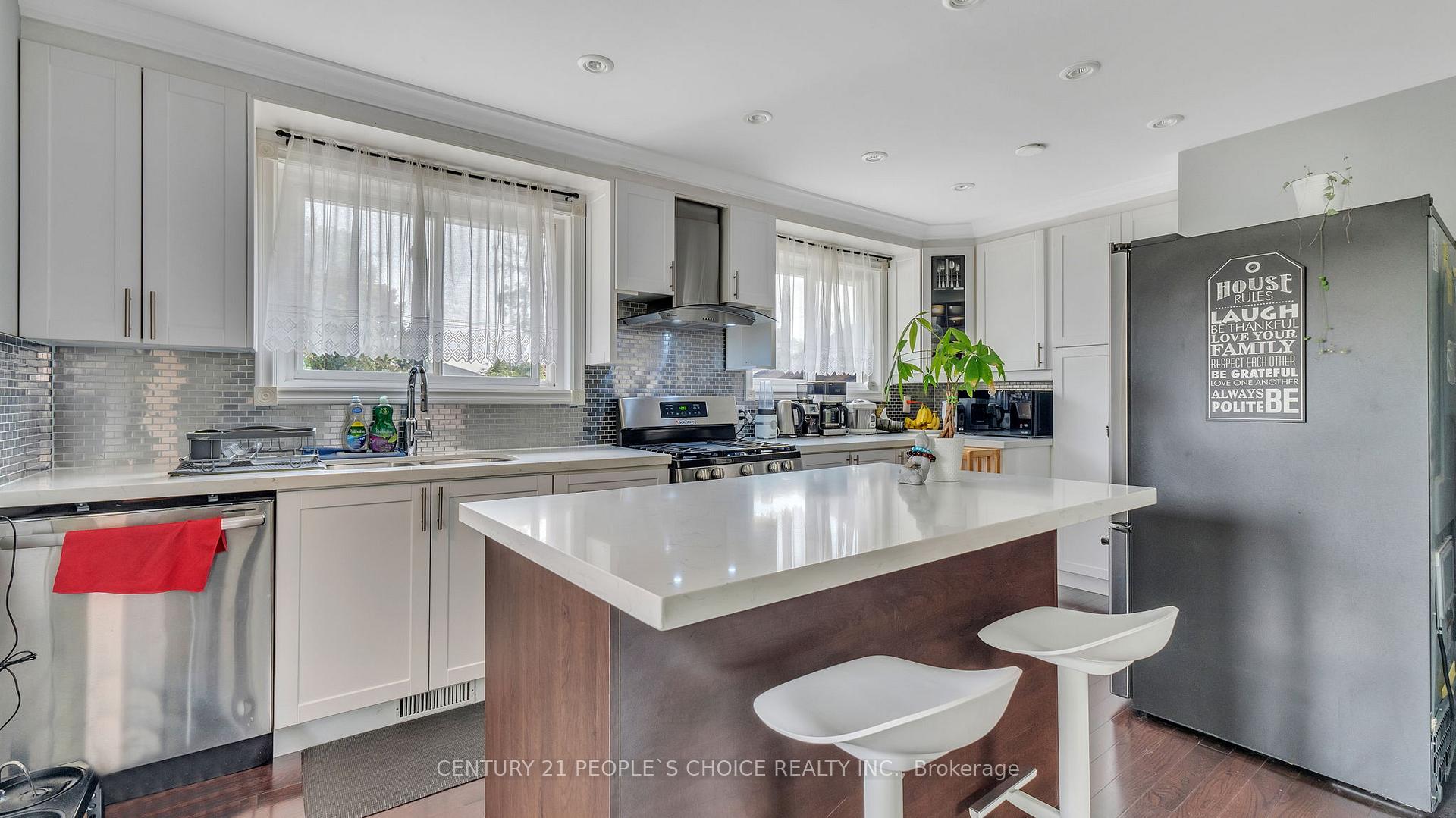 Photo 11 of 1339 Poprad Avenue, Pickering, Bay Ridges — HOMEH