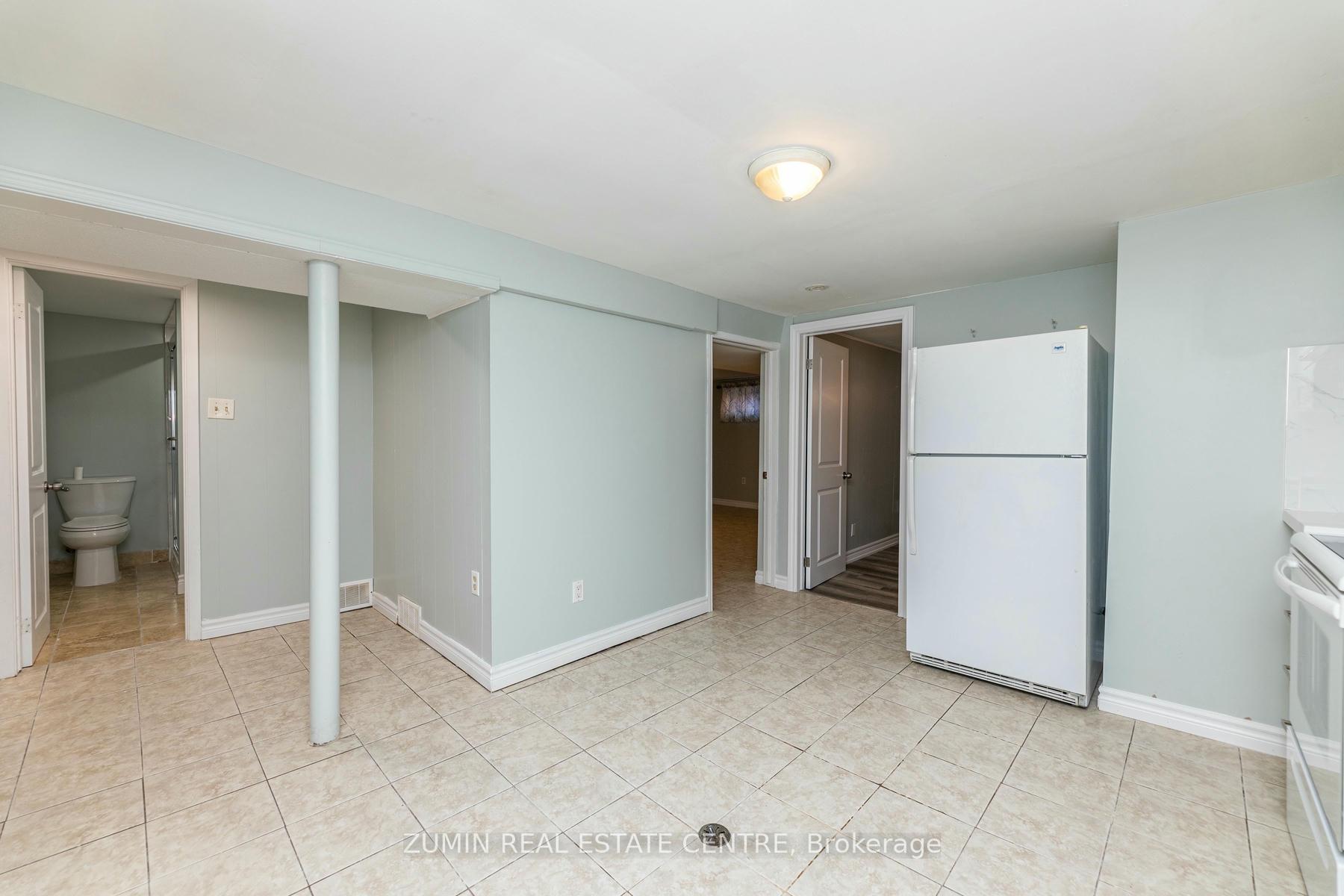 Photo 11 of Unit Bsmt, 858 Naroch Boulevard, Pickering, Bay Ridges — HOMEH