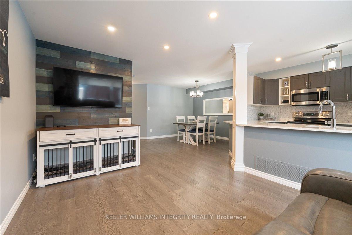 Photo 9 of 964 Gosnell Terrace, Ottawa, Fallingbrook/Gardenway South — HOMEH