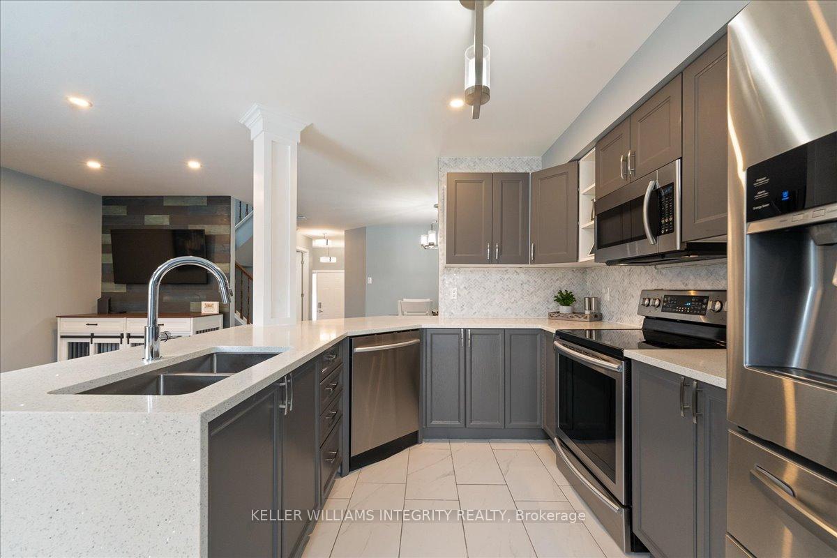Photo 13 of 964 Gosnell Terrace, Ottawa, Fallingbrook/Gardenway South — HOMEH
