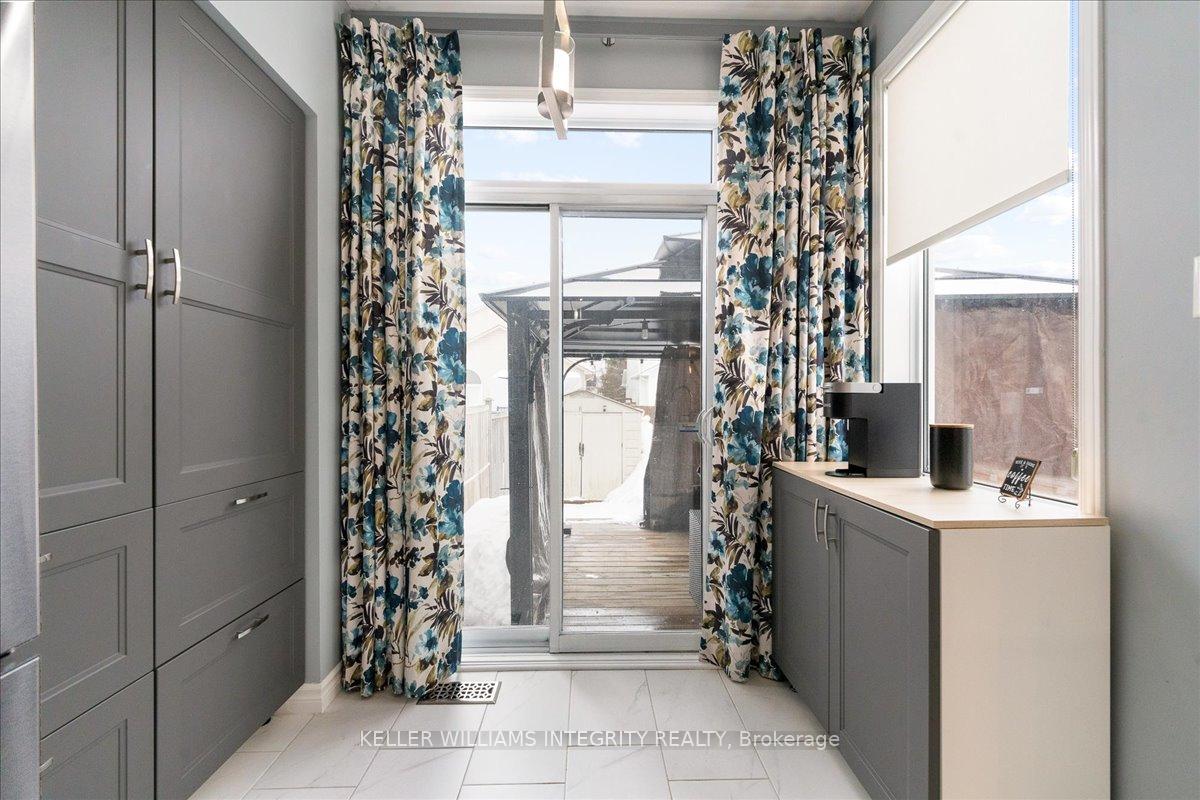 Photo 15 of 964 Gosnell Terrace, Ottawa, Fallingbrook/Gardenway South — HOMEH