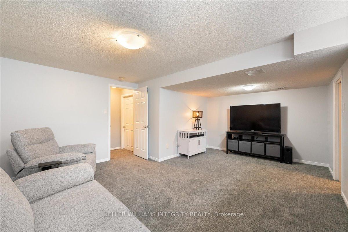 Photo 27 of 964 Gosnell Terrace, Ottawa, Fallingbrook/Gardenway South — HOMEH