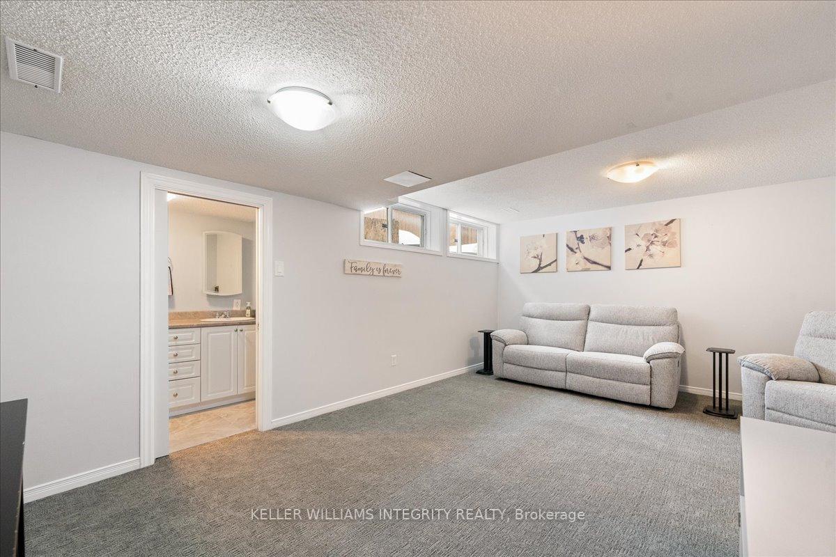 Photo 29 of 964 Gosnell Terrace, Ottawa, Fallingbrook/Gardenway South — HOMEH