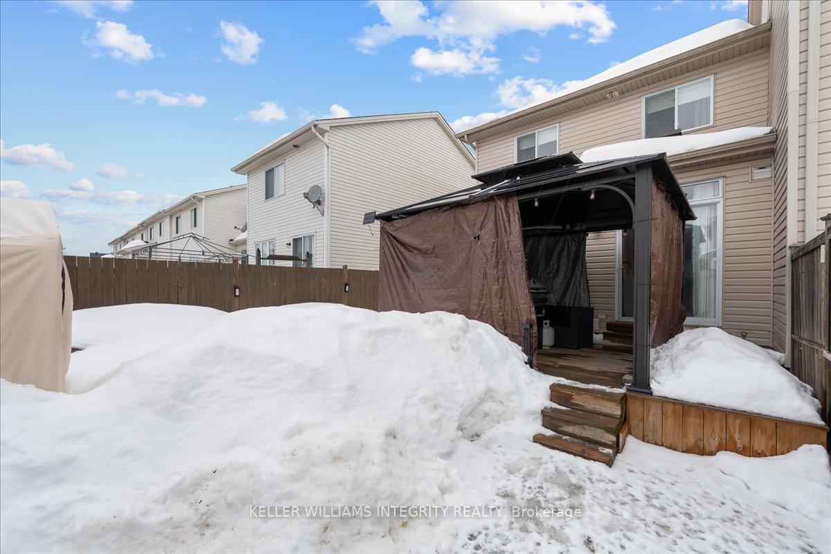 Photo 32 of 964 Gosnell Terrace, Ottawa, Fallingbrook/Gardenway South — HOMEH