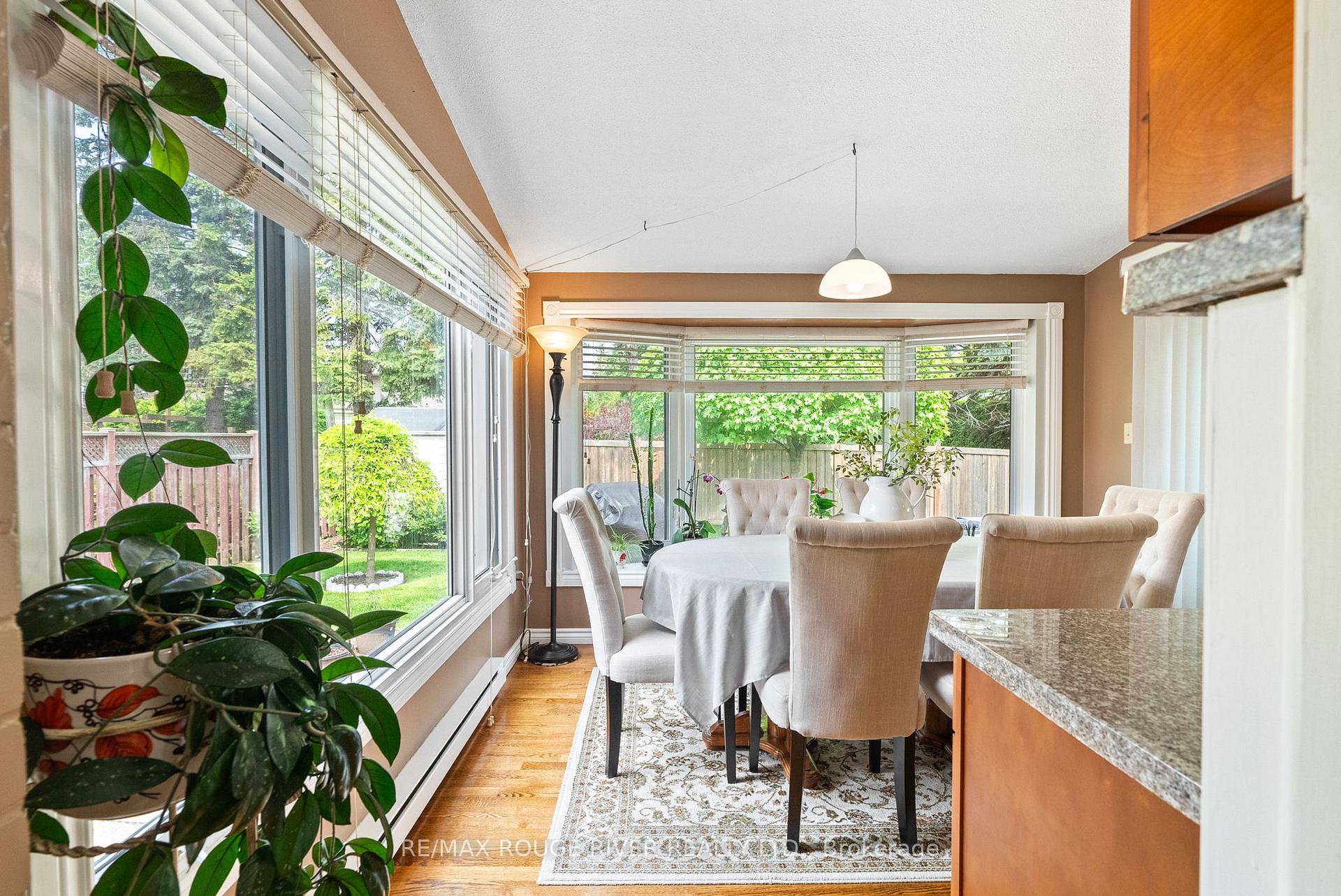 Photo 14 of 665 Jasmine Crescent, Oshawa, Centennial — HOMEH