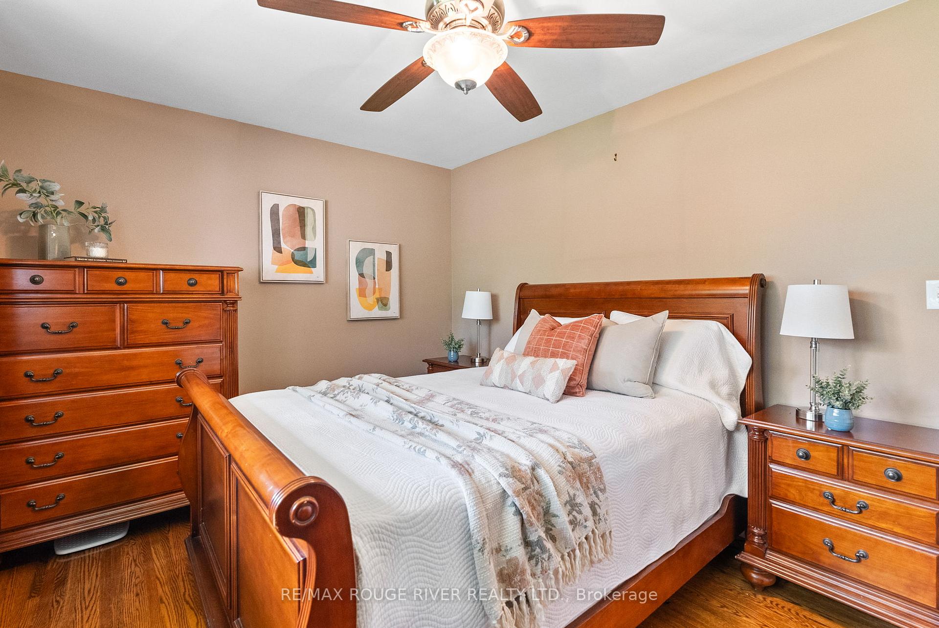 Photo 19 of 665 Jasmine Crescent, Oshawa, Centennial — HOMEH