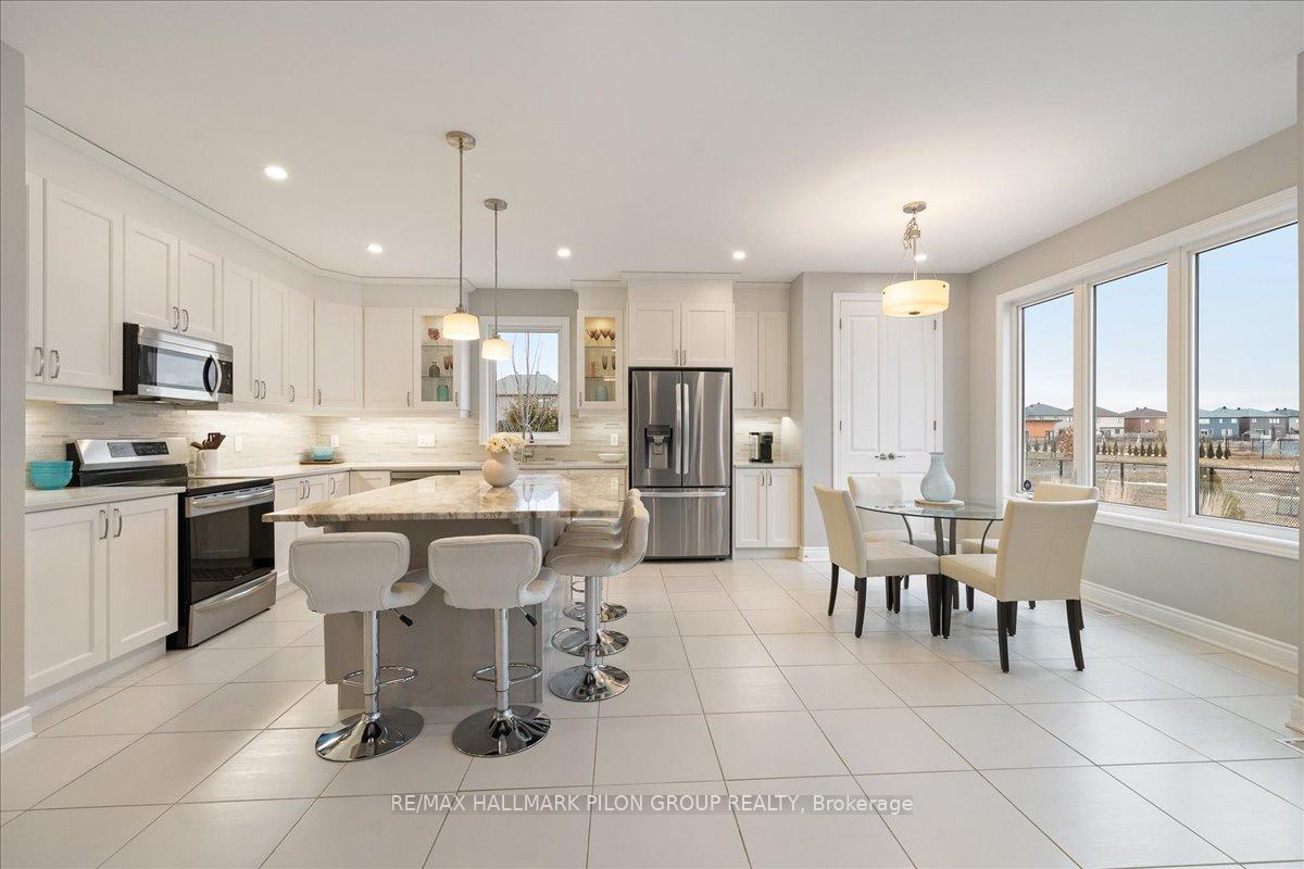 Photo 3 of 140 Bartonia Circle, Ottawa, Avalon West — HOMEH