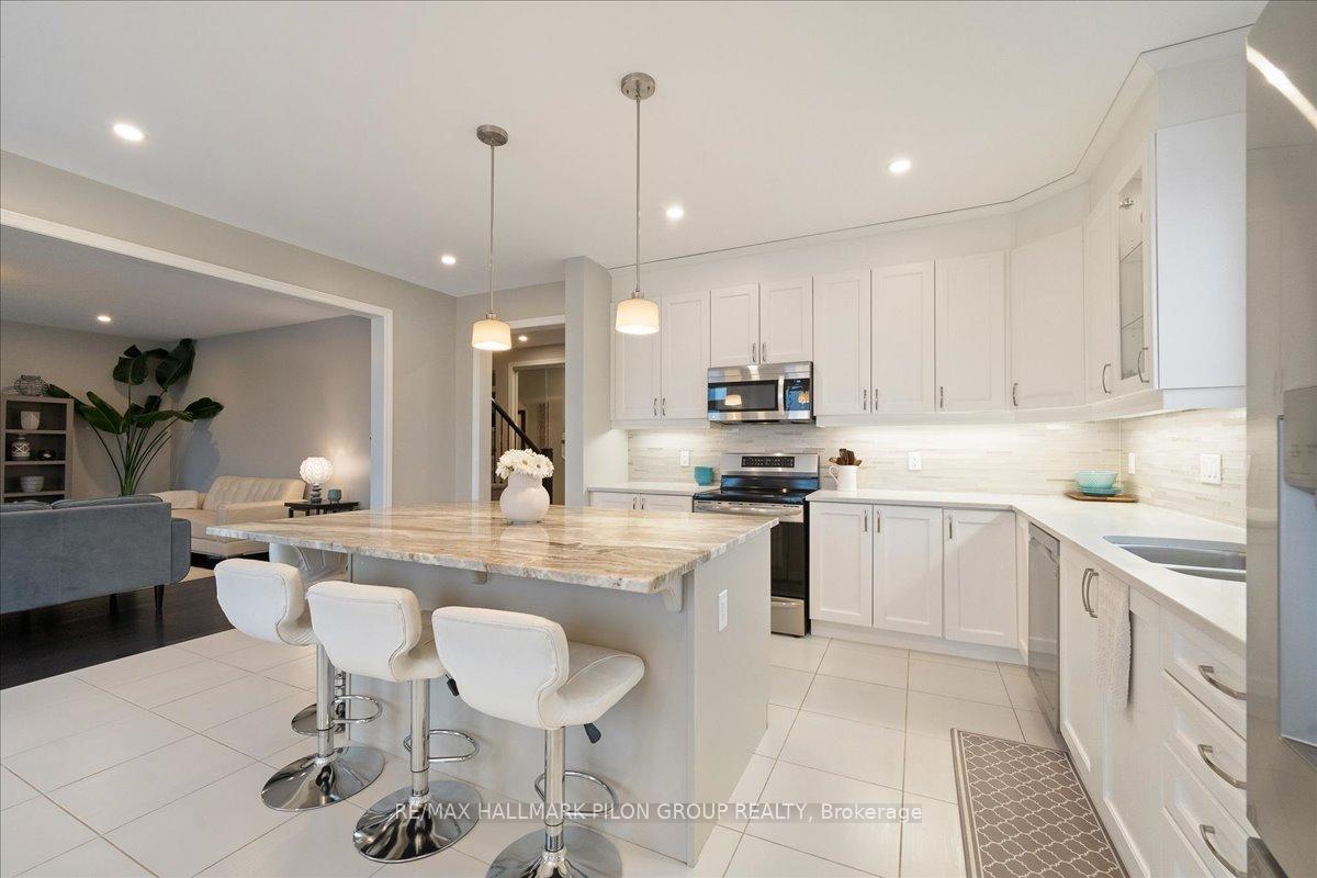 Photo 4 of 140 Bartonia Circle, Ottawa, Avalon West — HOMEH