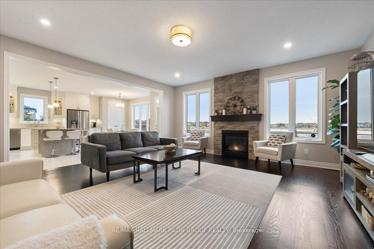 Photo 9 of 140 Bartonia Circle, Ottawa, Avalon West — HOMEH