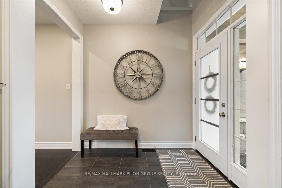 Photo 16 of 140 Bartonia Circle, Ottawa, Avalon West — HOMEH