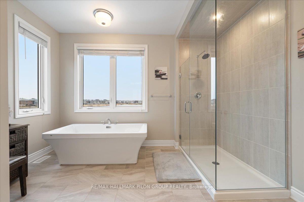 Photo 20 of 140 Bartonia Circle, Ottawa, Avalon West — HOMEH