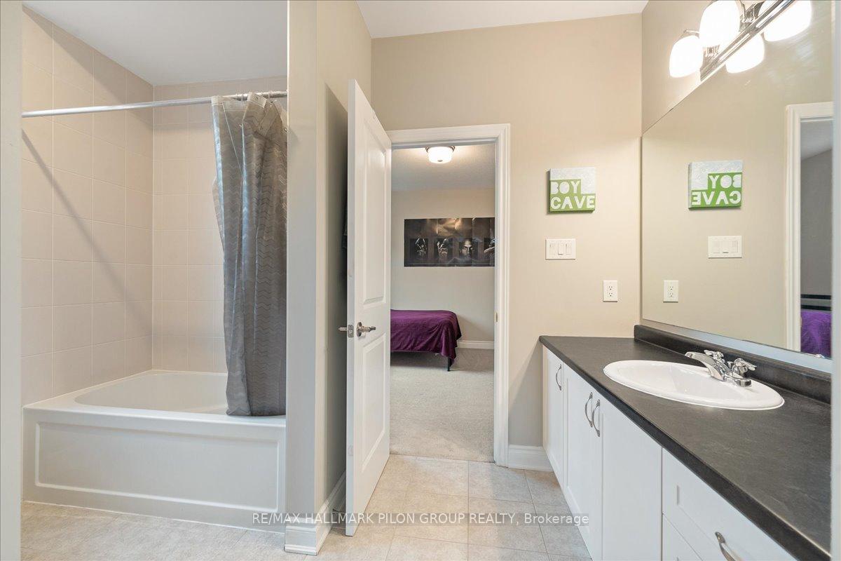 Photo 24 of 140 Bartonia Circle, Ottawa, Avalon West — HOMEH