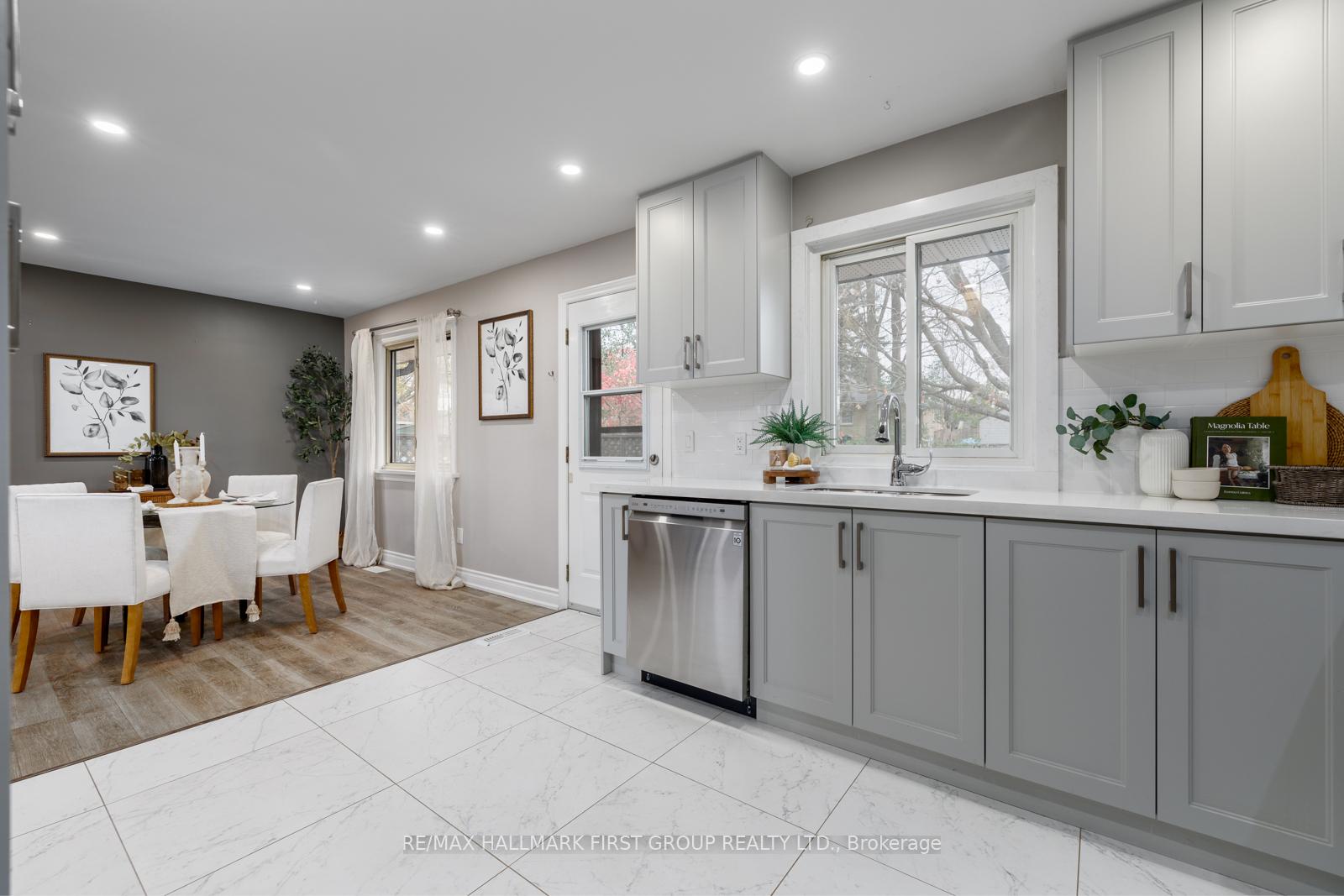 Photo 10 of Unit Upper, 997 Hatfield Crescent, Peterborough, Northcrest Ward 5 — HOMEH