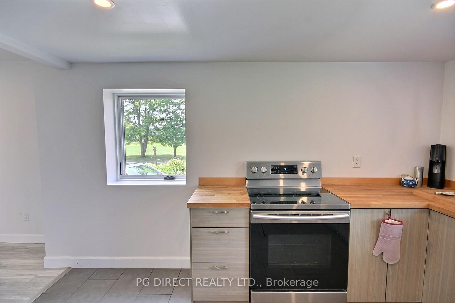 Photo 6 of 285 County Road 8, Prince Edward County, Hallowell Ward — HOMEH